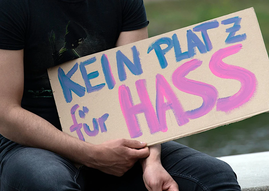 Hass gegen Politiker ist ein großes Problem in Brandenburg.