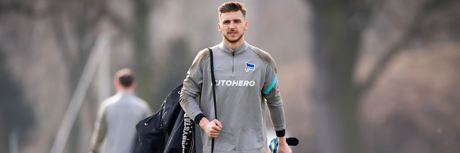 Hertha-Torwart Marcel Lotka glänzt derzeit, hat aber seine Sachen für den BVB schon gepackt.