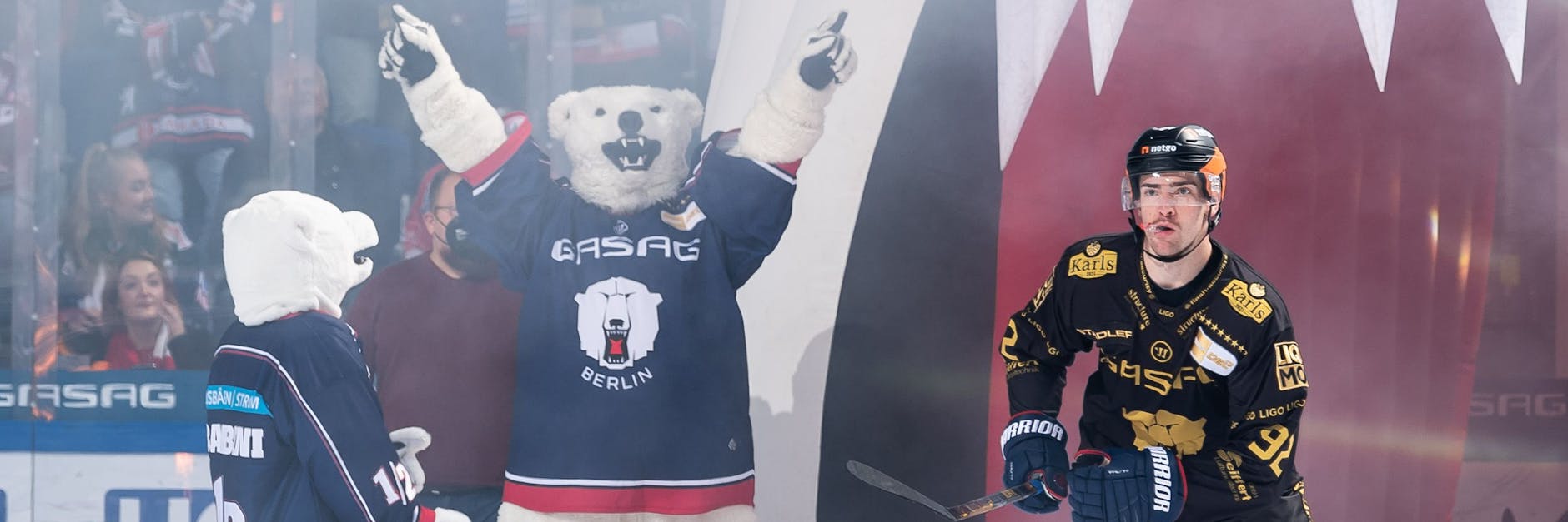 Wenn Marcel Noebels und Co durchs Eisbärenmaul auf die Spielfläche laufen, wissen alle: Jetzt geht es gleich los.