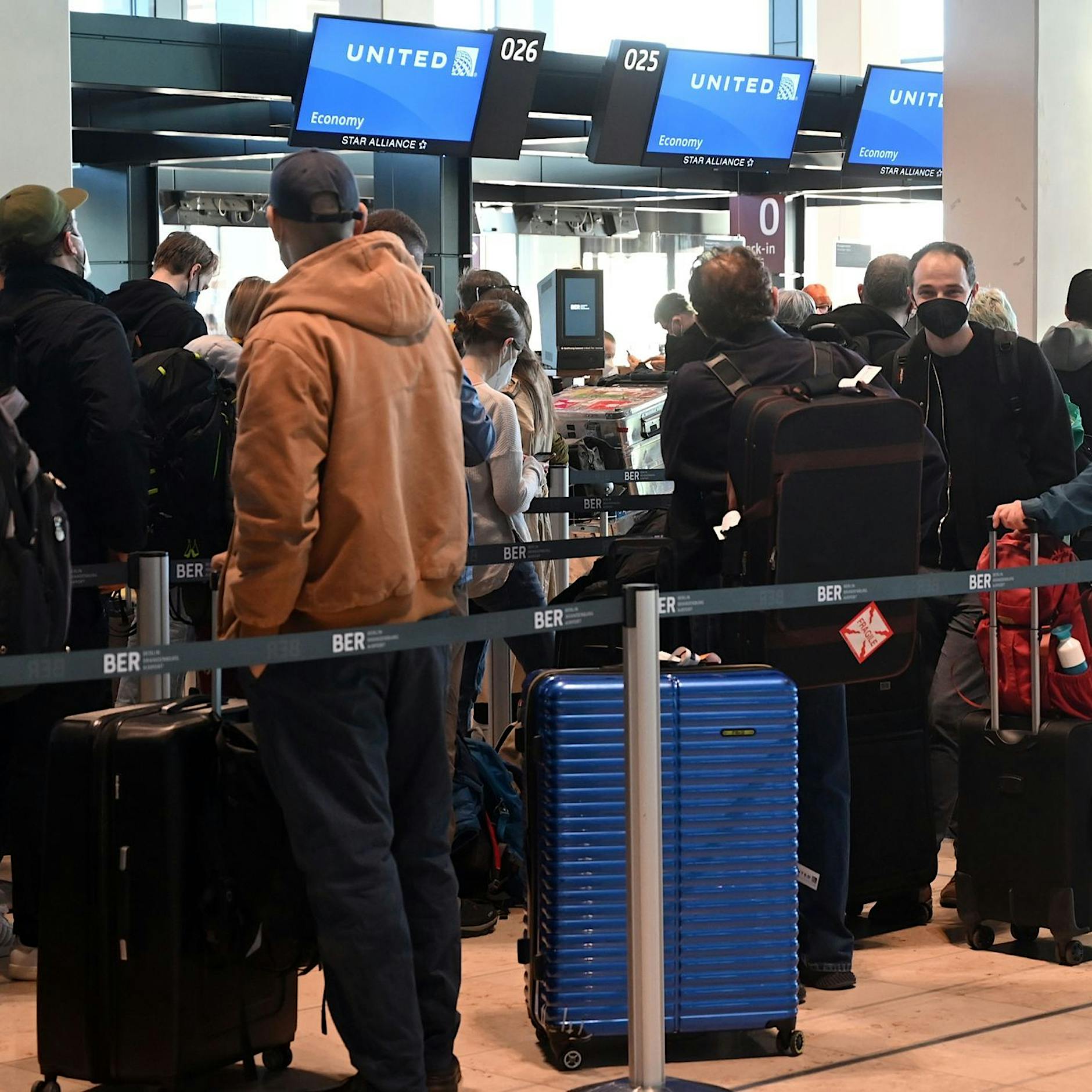Eine Million Ferien-Fluggäste: Erneut längere Wartezeiten am BER