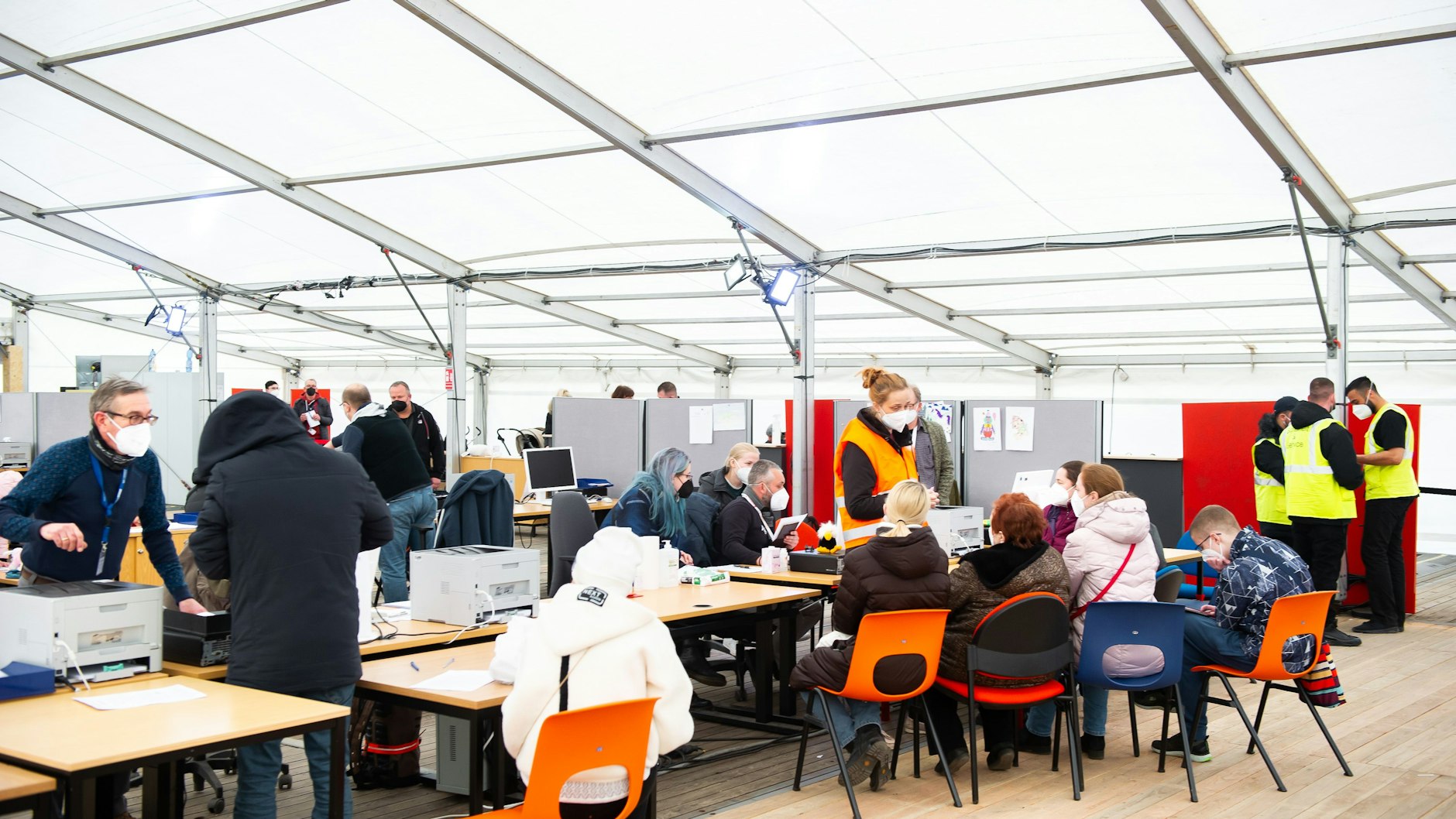 Registrierung im Ankunftszentrum Tegel