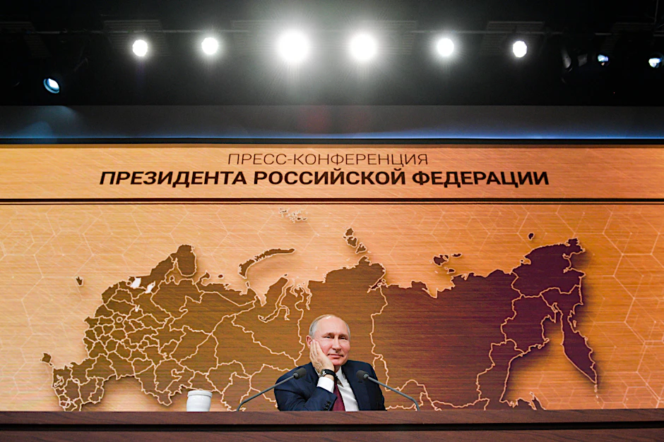 Landkarten als Rechtfertigung: Russlands Präsident Putin im Jahr 2019