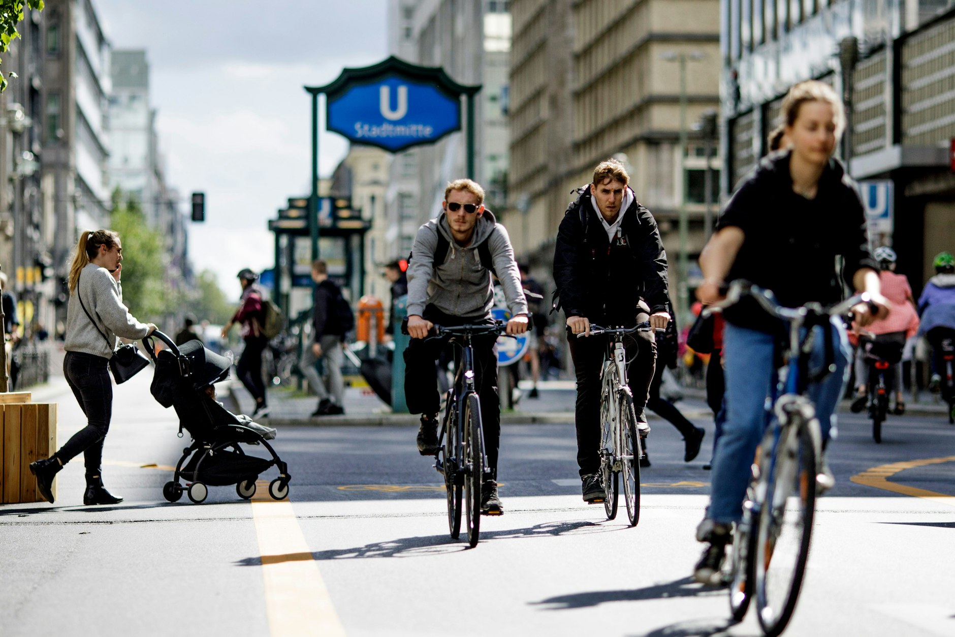 Als alles begann: Im August 2020 wurde der rund 500 Meter langer Abschnitt zwischen der Leipziger und der Französischen Straße autofrei. Doch die Flaniermeile geriet in die Kritik.  

