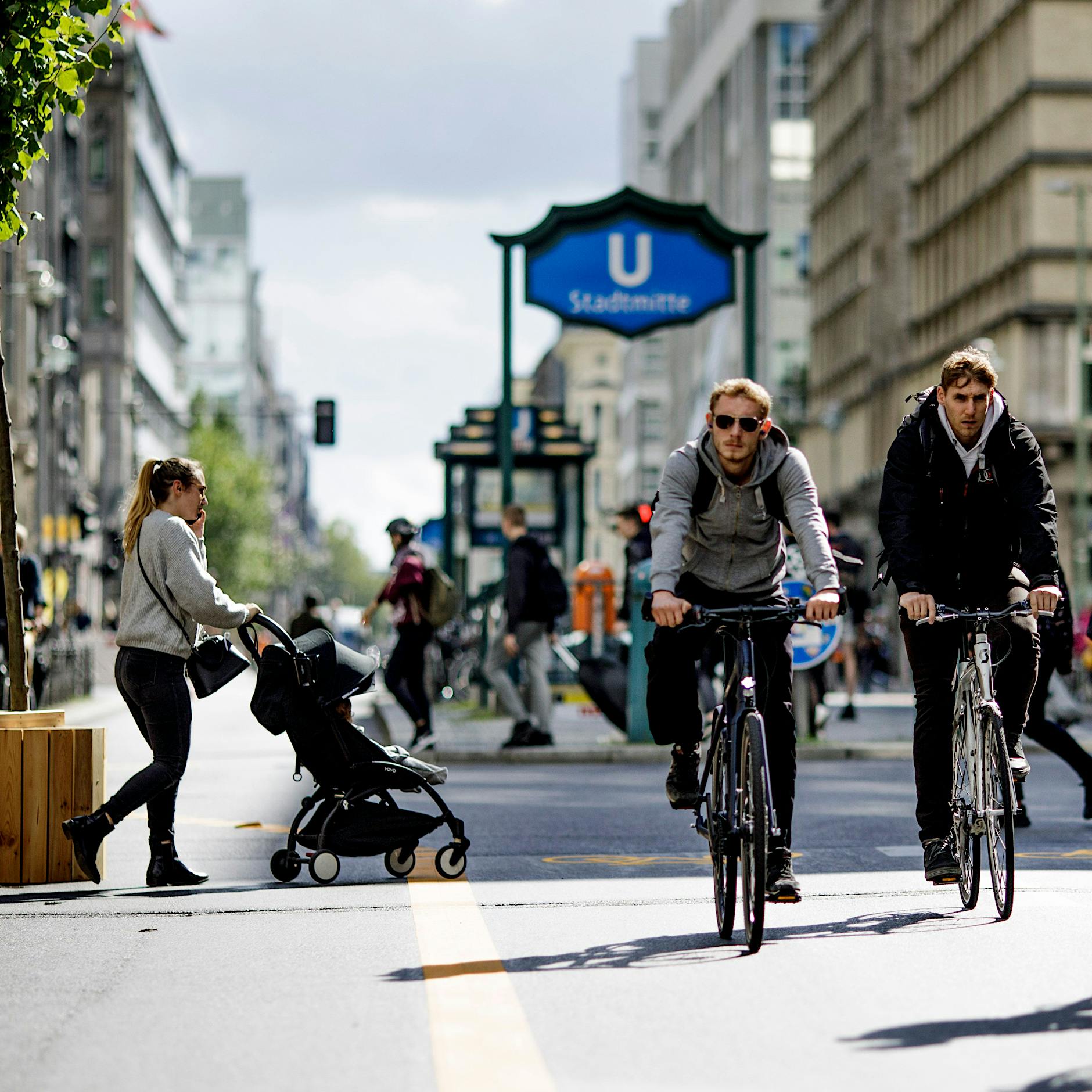 Her mit den Autos! Die kranke Debatte um die Berliner Friedrichstraße