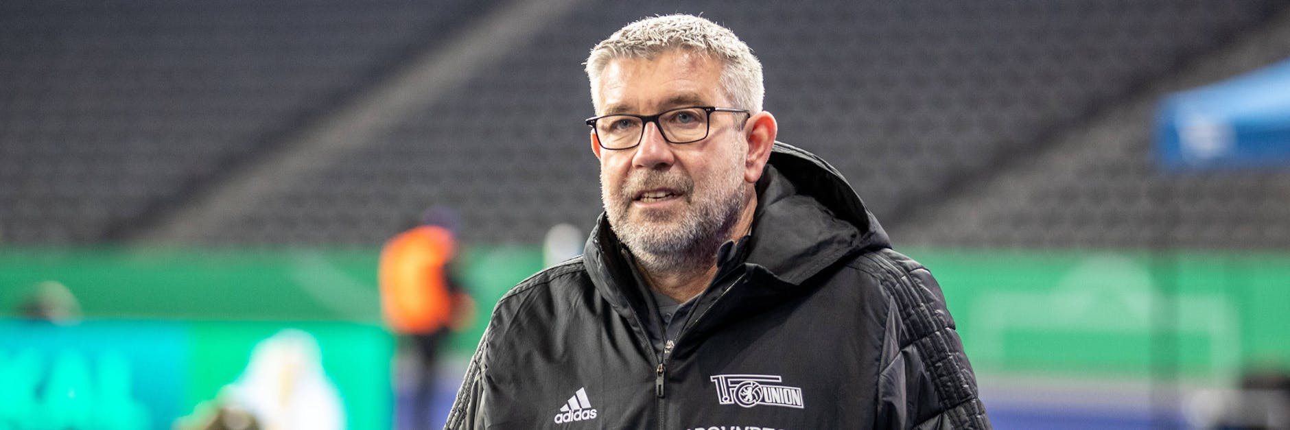 Unions Cheftrainer Urs Fischer kennt sich im Olympiastadion von Hertha BSC mittlerweile bestens aus.