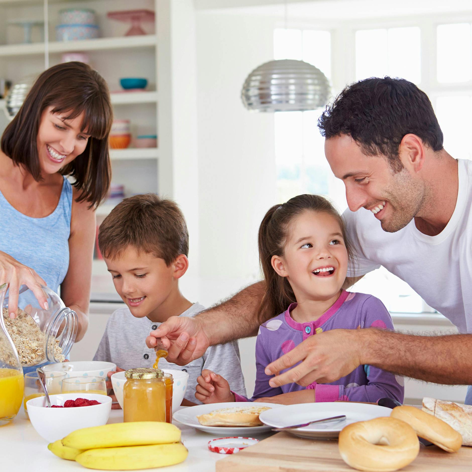 Forscher schlägt Alarm: „Frühstücken ist genauso gefährlich wie das Rauchen!“