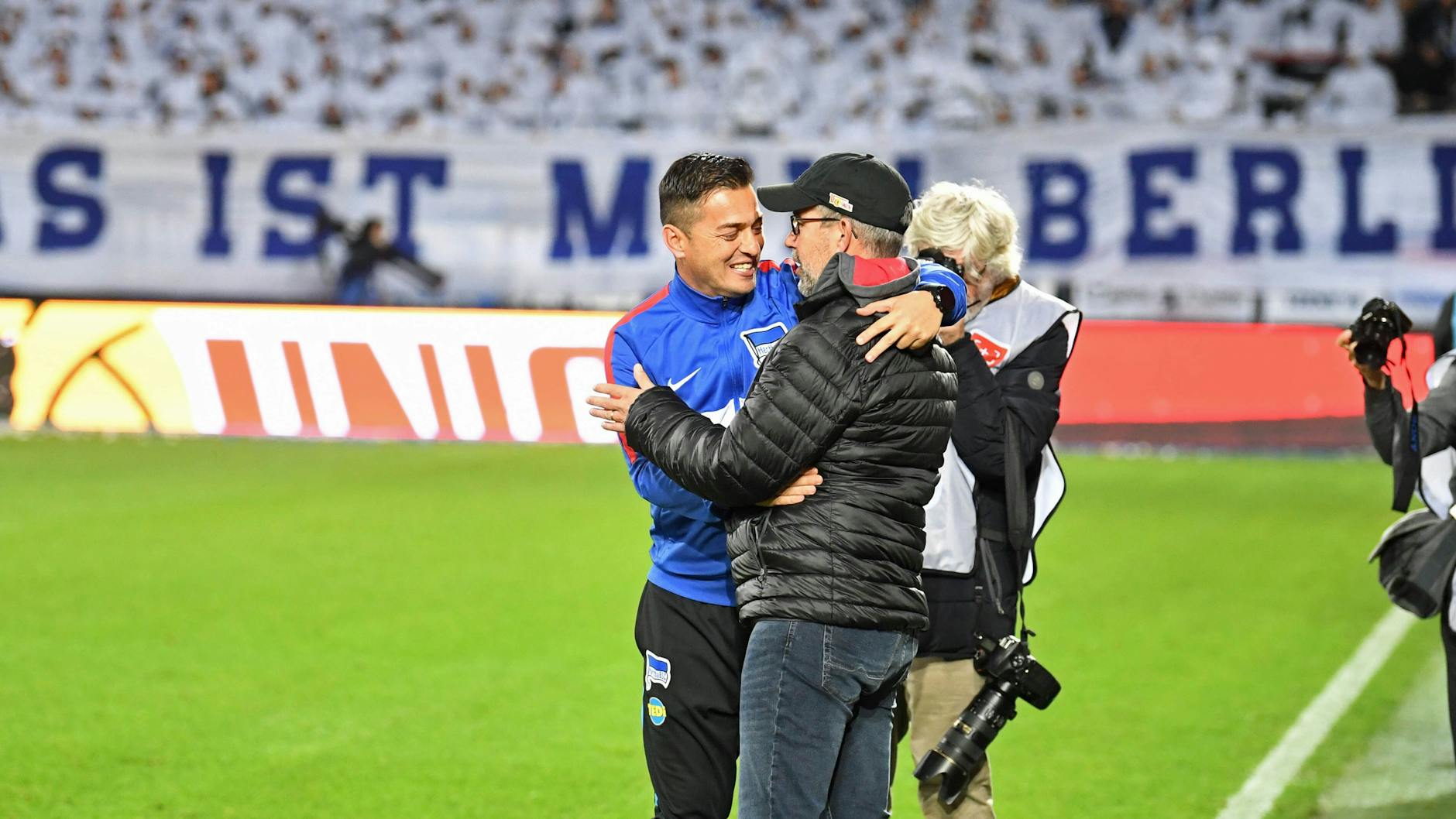 Zum ersten Bundesliga-Derby gegen Hertha BSC begrüßte Fischer 2019 Herthas damaligen Cheftrainer Ante Covic.