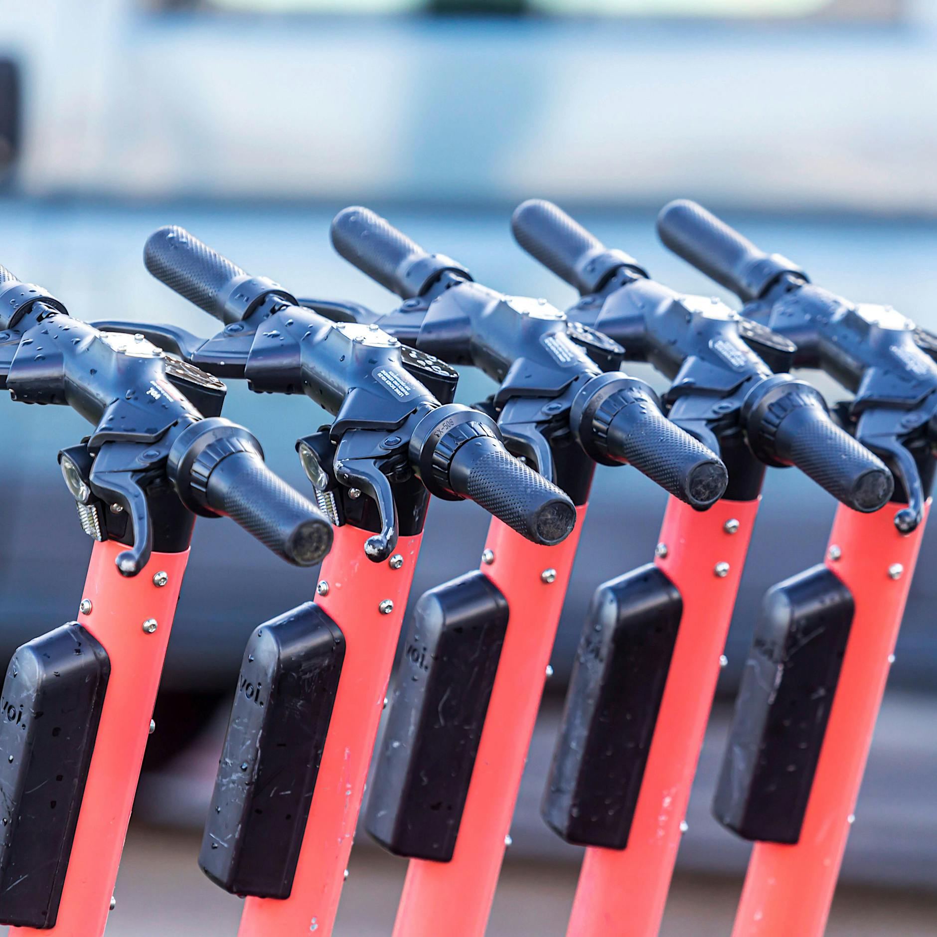 Tempolimit für E-Scooter: Woanders erlaubt, in Deutschland verboten