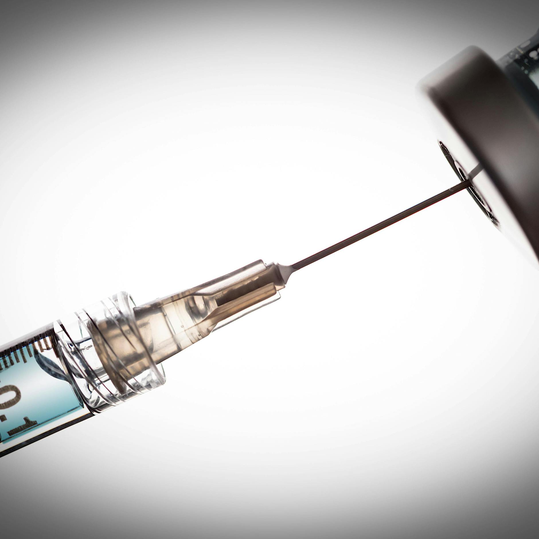 Impfnebenwirkungen: „Jeden Patienten, den man impft, ganz genau anschauen“