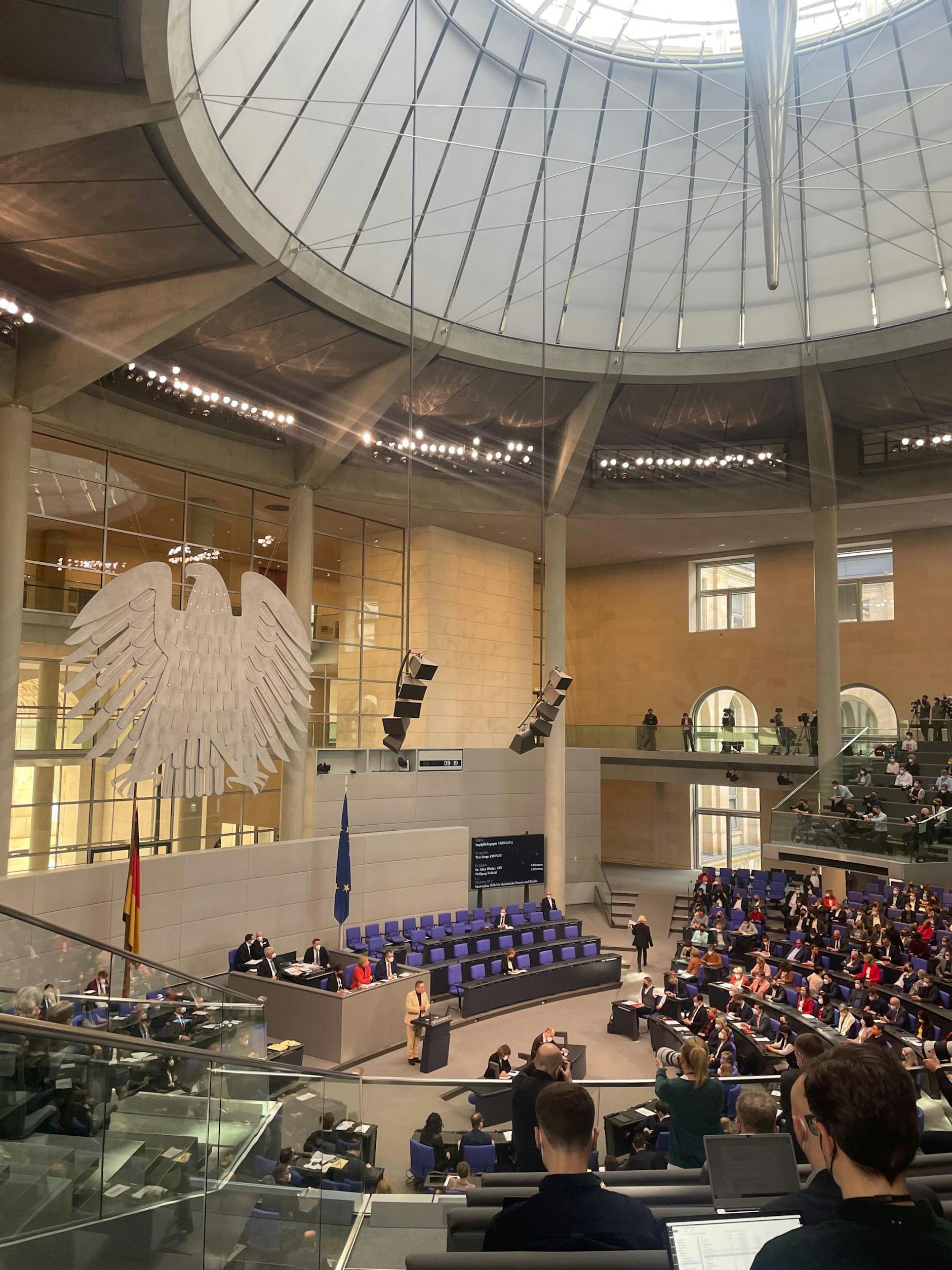 Die Debatte im Bundestag am 7. April zur Impfpflicht.