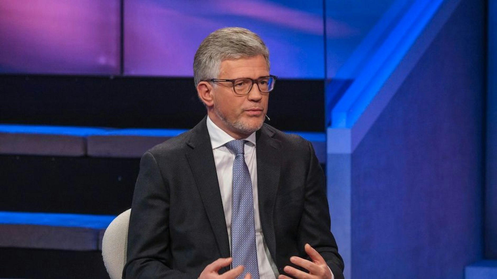 Der ukrainische Botschafter&nbsp;Andrij Melnyk in der Talkshow von Sandra Maischberger