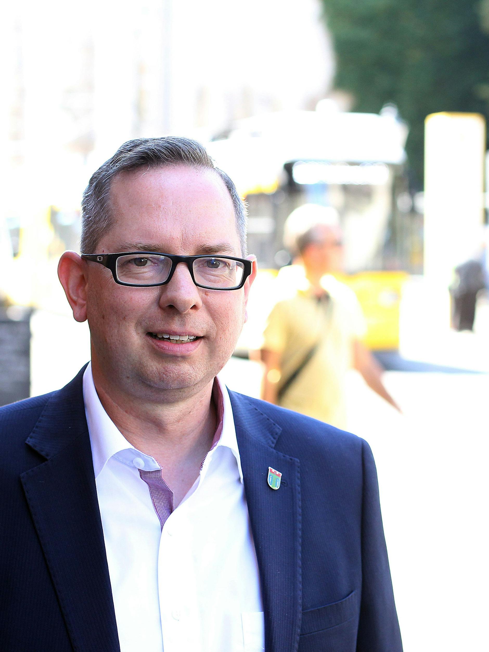 Eine gewichtige Stimme in der Kommunalpolitik: Bezirksbürgermeister Oliver Igel, Jahrgang 1978, gebürtiger Köpenicker und Sozialdemokrat.