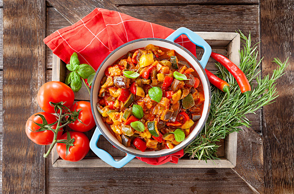 Unser Rezept kombiniert das köstliche Ratatouille mit zartem Schnitzelfleisch. 