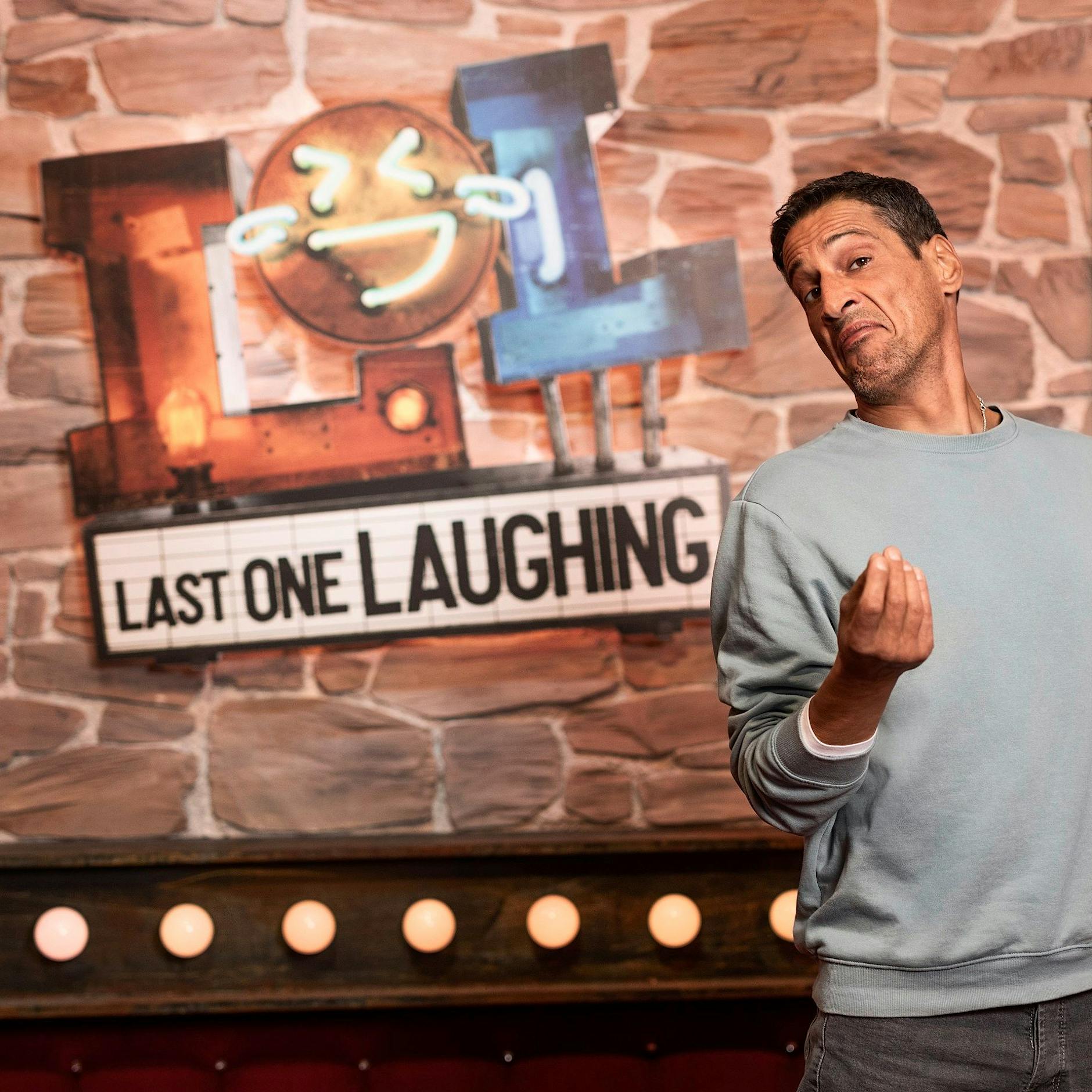 Dritte Staffel „LOL - Last One Laughing“: Der letzte Satz von Mirco Nontschew rührt zu Tränen! Und: SO wird der Komiker jetzt geehrt