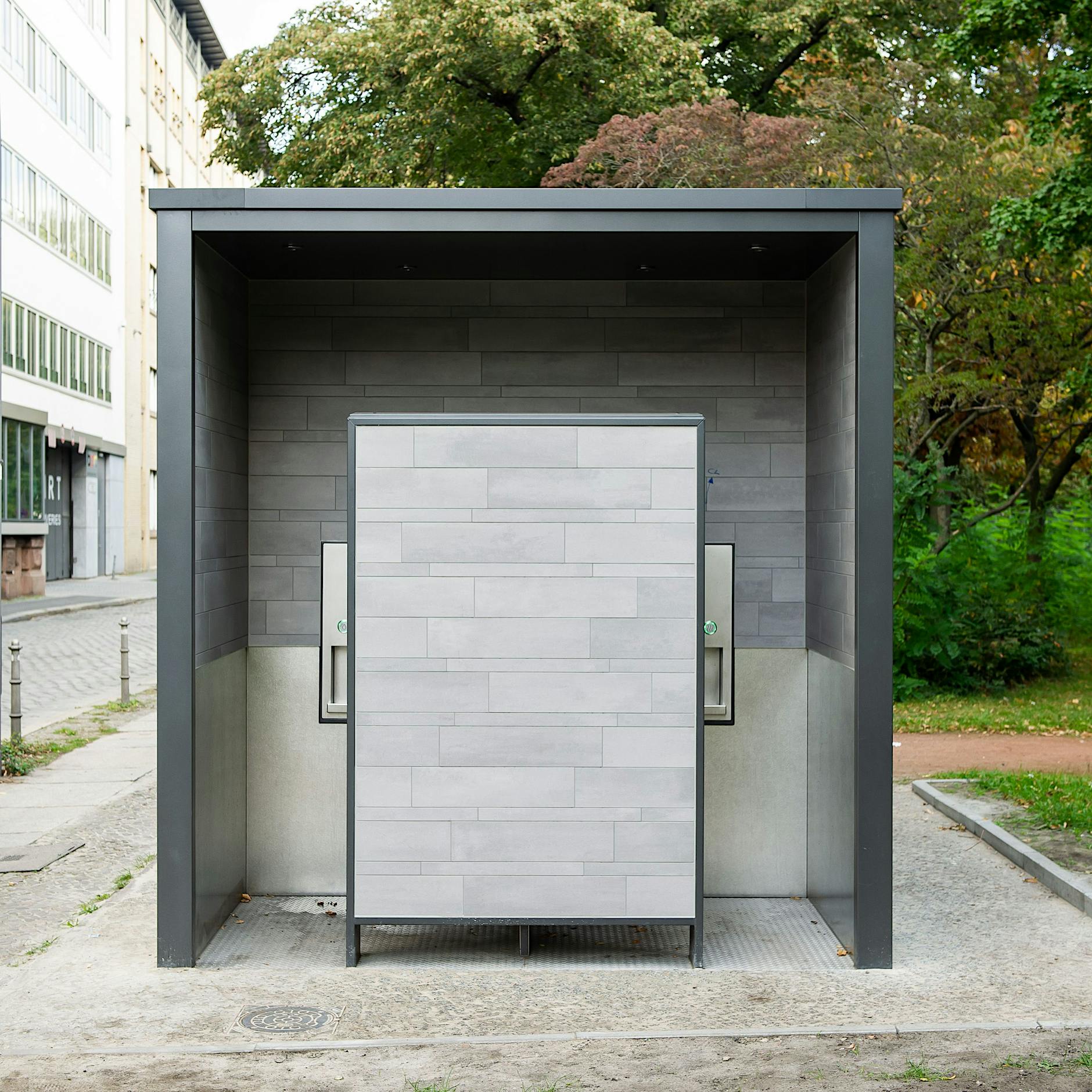 Der kriminelle Wochenrückblick: Polizei jagt Klo-Einbrecher und Dieseldiebe