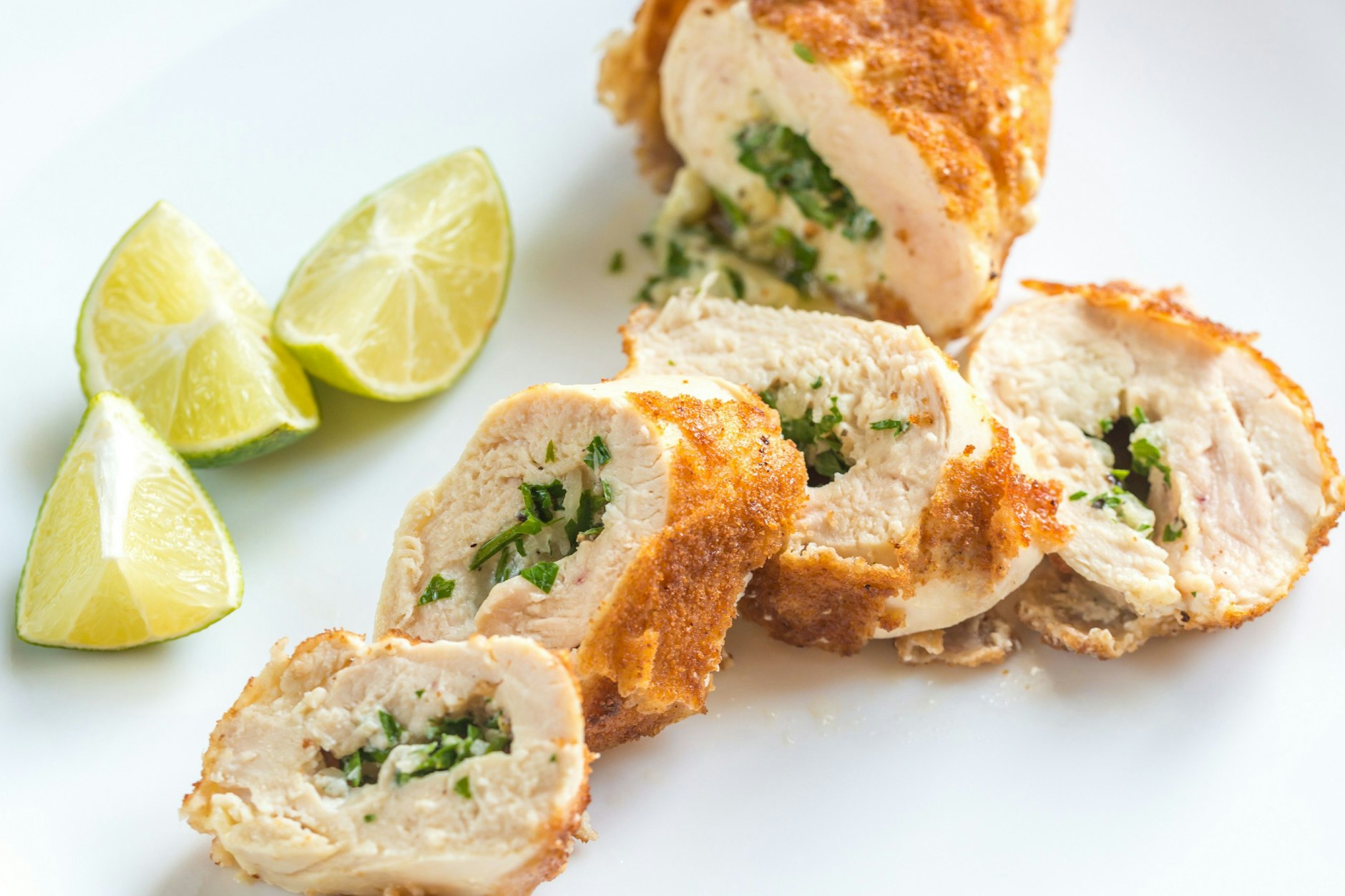 Zarte, leicht Hähnchenbrust mit leckerer Füllung – das schmeckt allen!