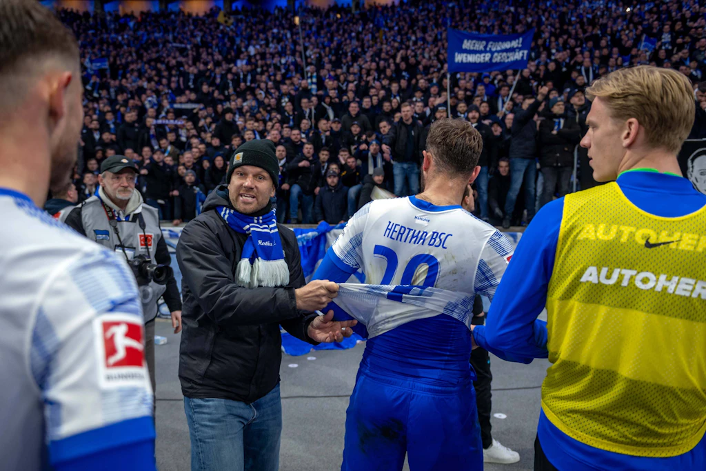Zerknüllte Trikots: Von Widerstandskraft ist bei Hertha BSC nichts mehr übrig