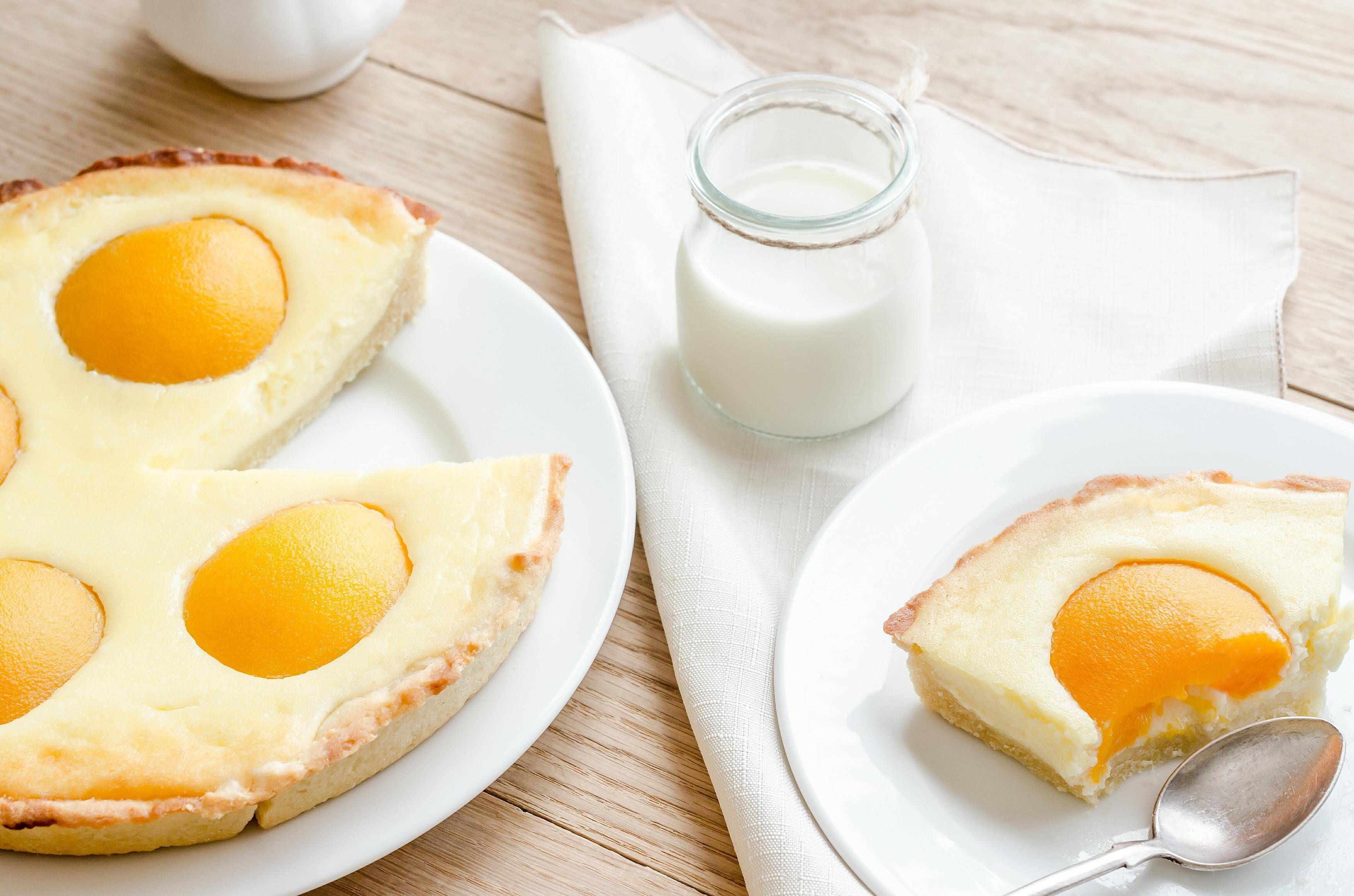 Tolles Rezept für Spiegeleikuchen: Die fruchtige Torte gehört auf jede Oster-Tafel