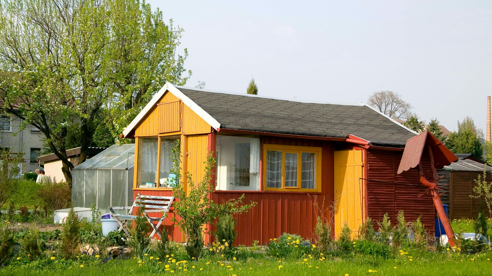 Der Traum vieler Berlinerinnen und Berliner: Ein Schrebergarten, eine Datsche, einfach ein Ort, um sich zurückzuziehen und die Natur zu genießen.