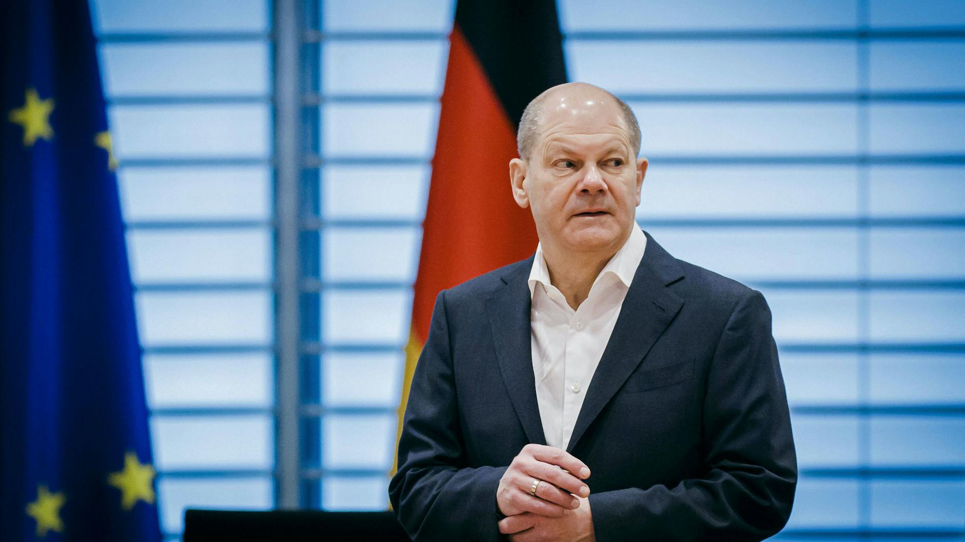 Bundeskanzler Olaf Scholz ist in Kiew willkommen.