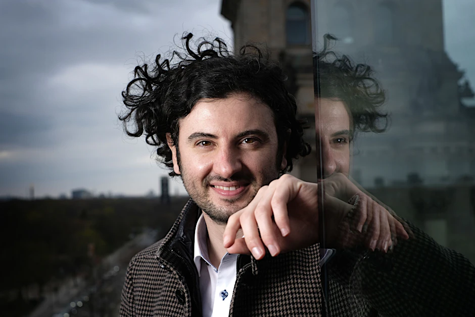 Hakan Demir, Abgeordneter der SPD im Deutschen Bundestag