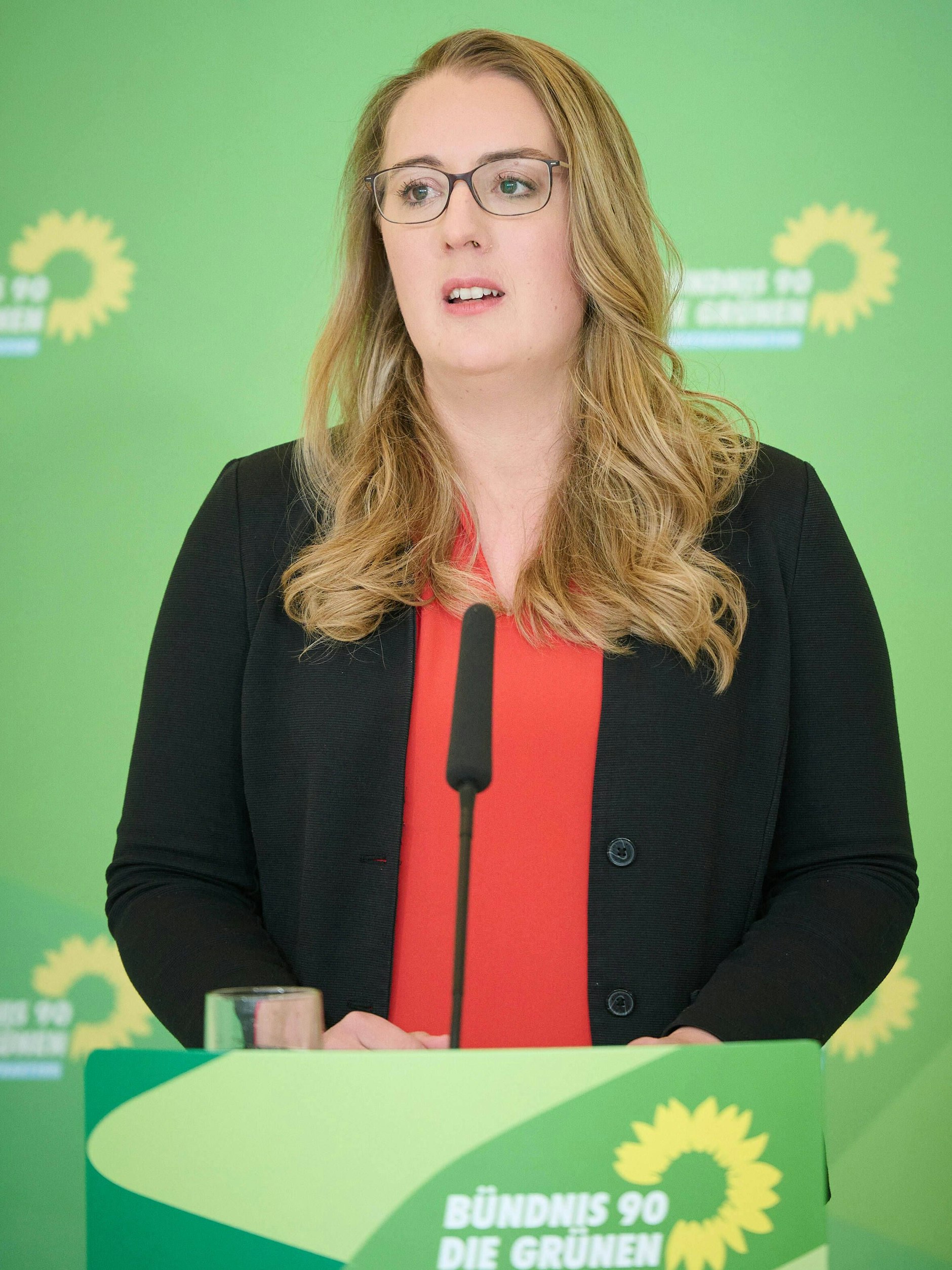 Katharina Dröge gilt als Favoritin bei der Nachfolge von Anne Spiegel.