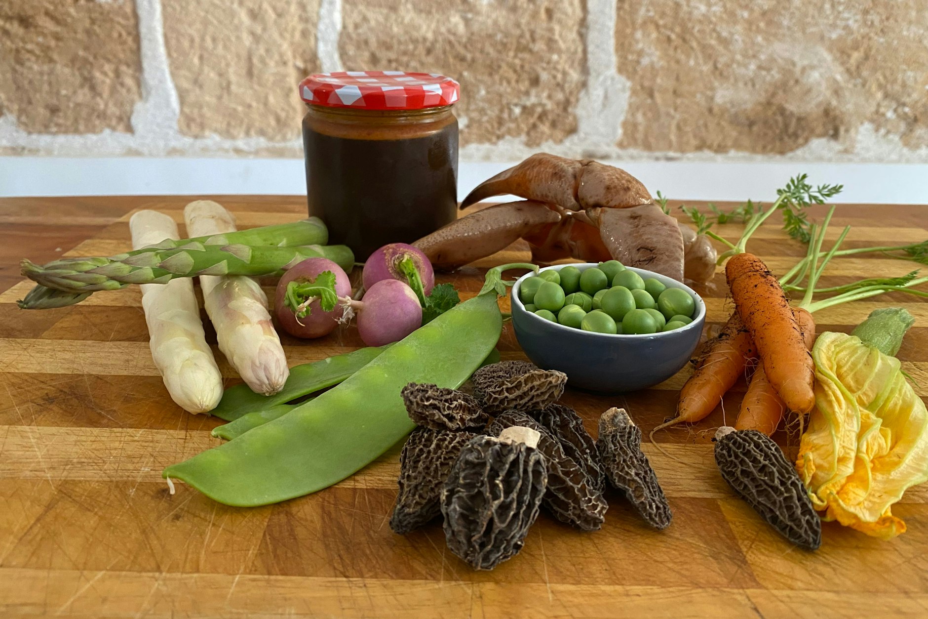 Zutaten für das Leipziger Allerlei: Ein unterschätztes Gericht.