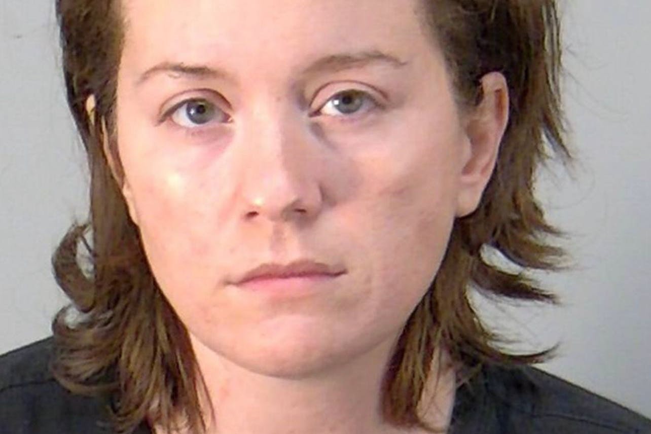 Amber Chapman (35) muss sich wegen schwerer Körperverletzung eines Kindes verantworten.