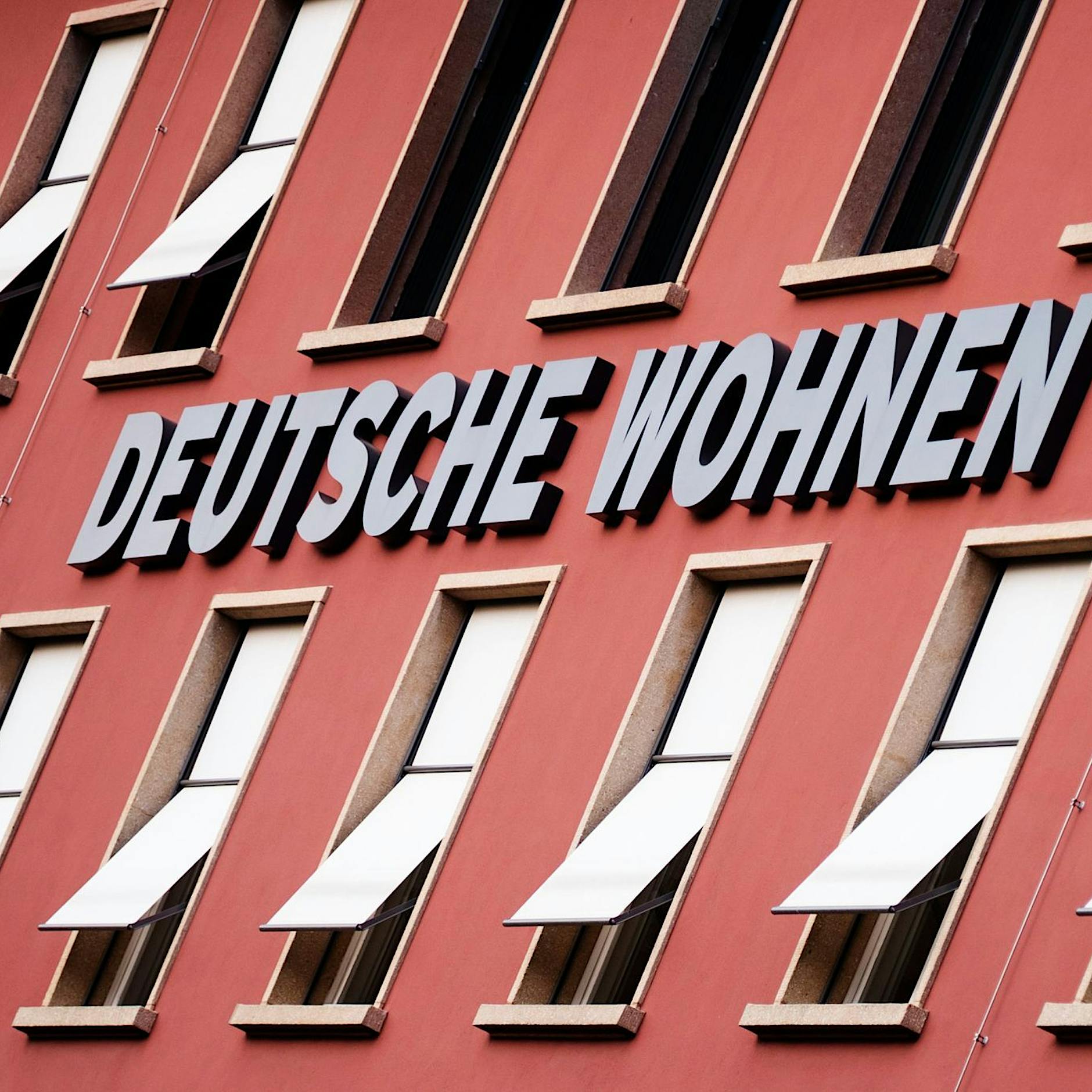 Initiative Deutsche Wohnen und Co enteignen benennt Experten