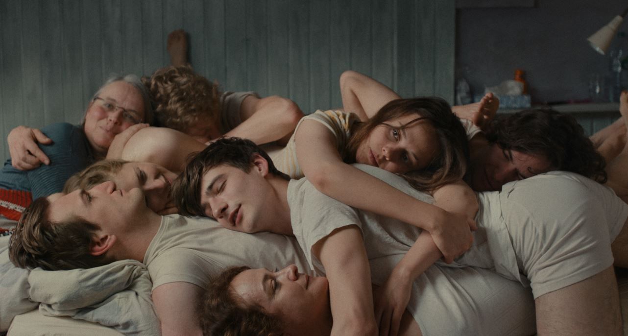 Filmfestival Achtung Berlin: Rudel-Kuscheln im Ukraine-Krieg. DARUM ist dieses Kino-Spektakel so wichtig für Berlin