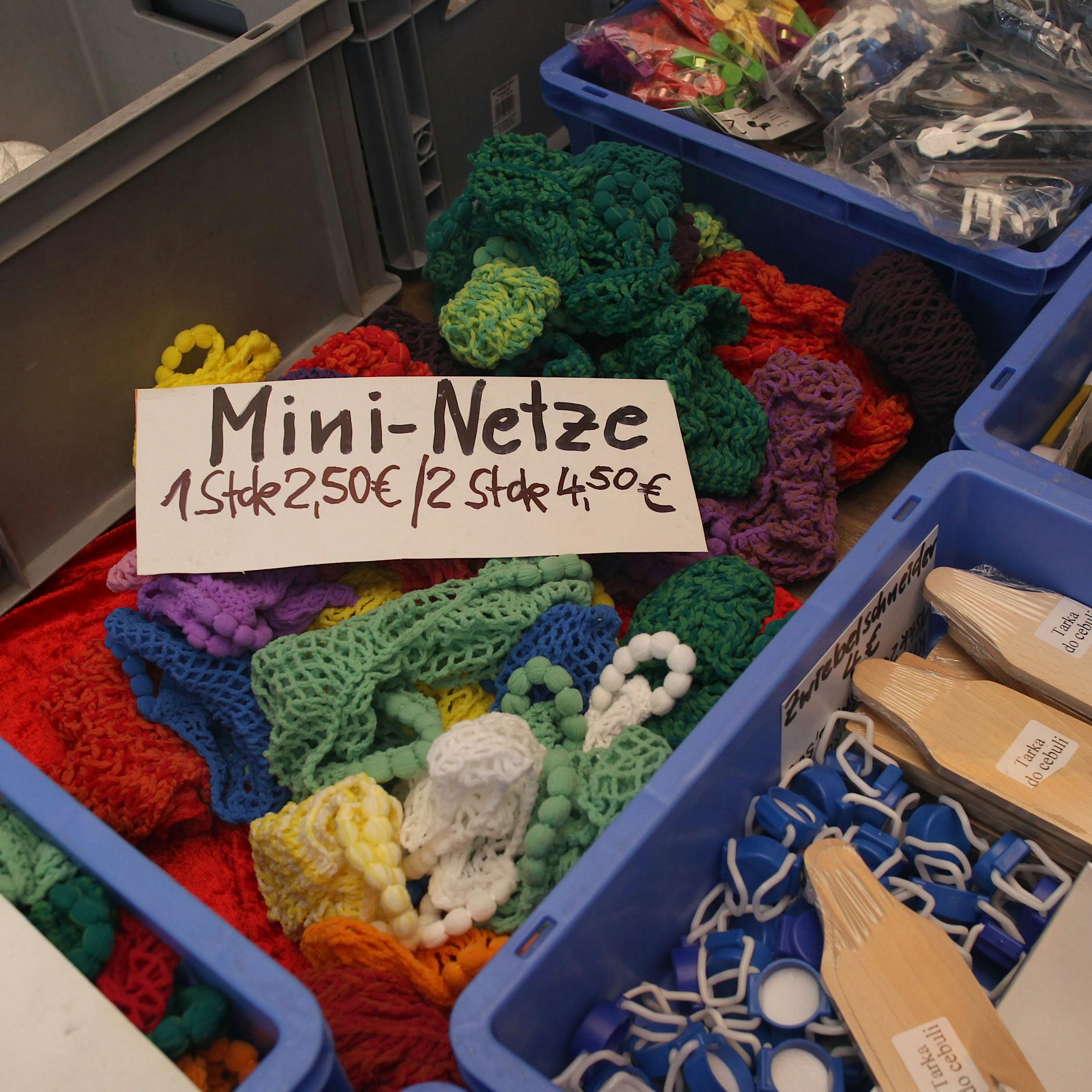 Selbst Ostpro-Urgestein Peter will es mit 80 Jahren noch einmal wissen – am Freitag geht es auf der Trabrennbahn Karlshorst los