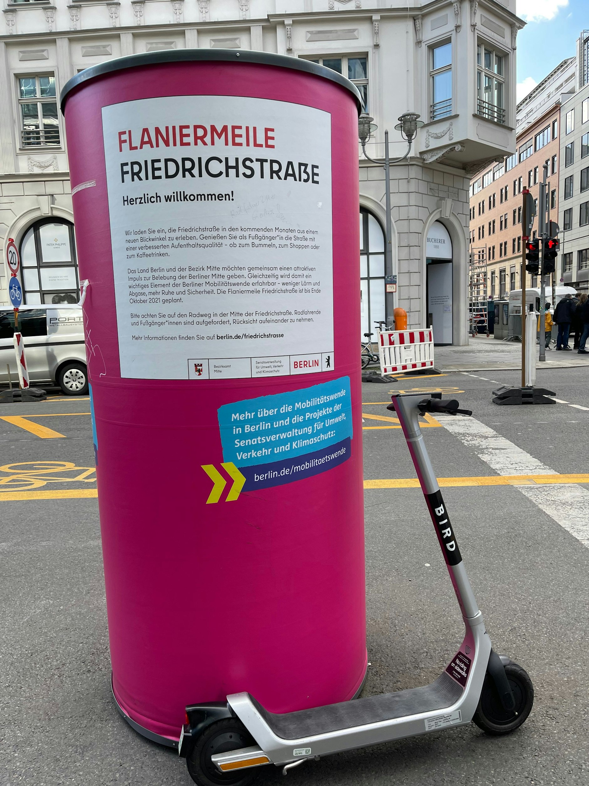 Für diejenigen, die es noch nicht bemerkt haben: Das hier ist eine Flaniermeile!