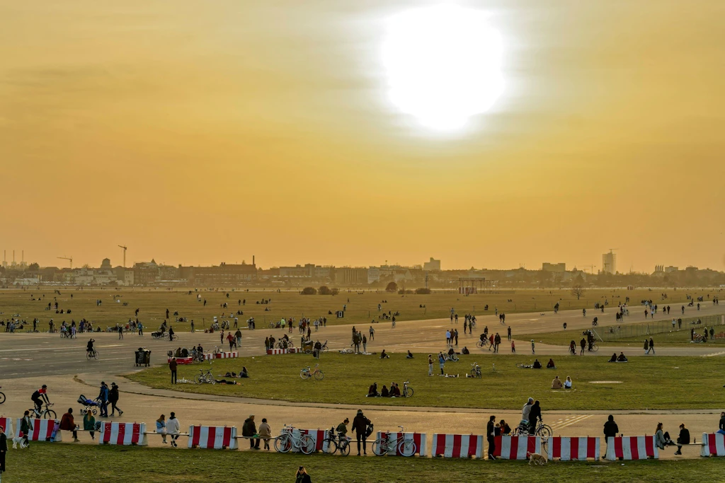 Tempelhofer Feld: Mehrheit der Berliner will Teilbebauung