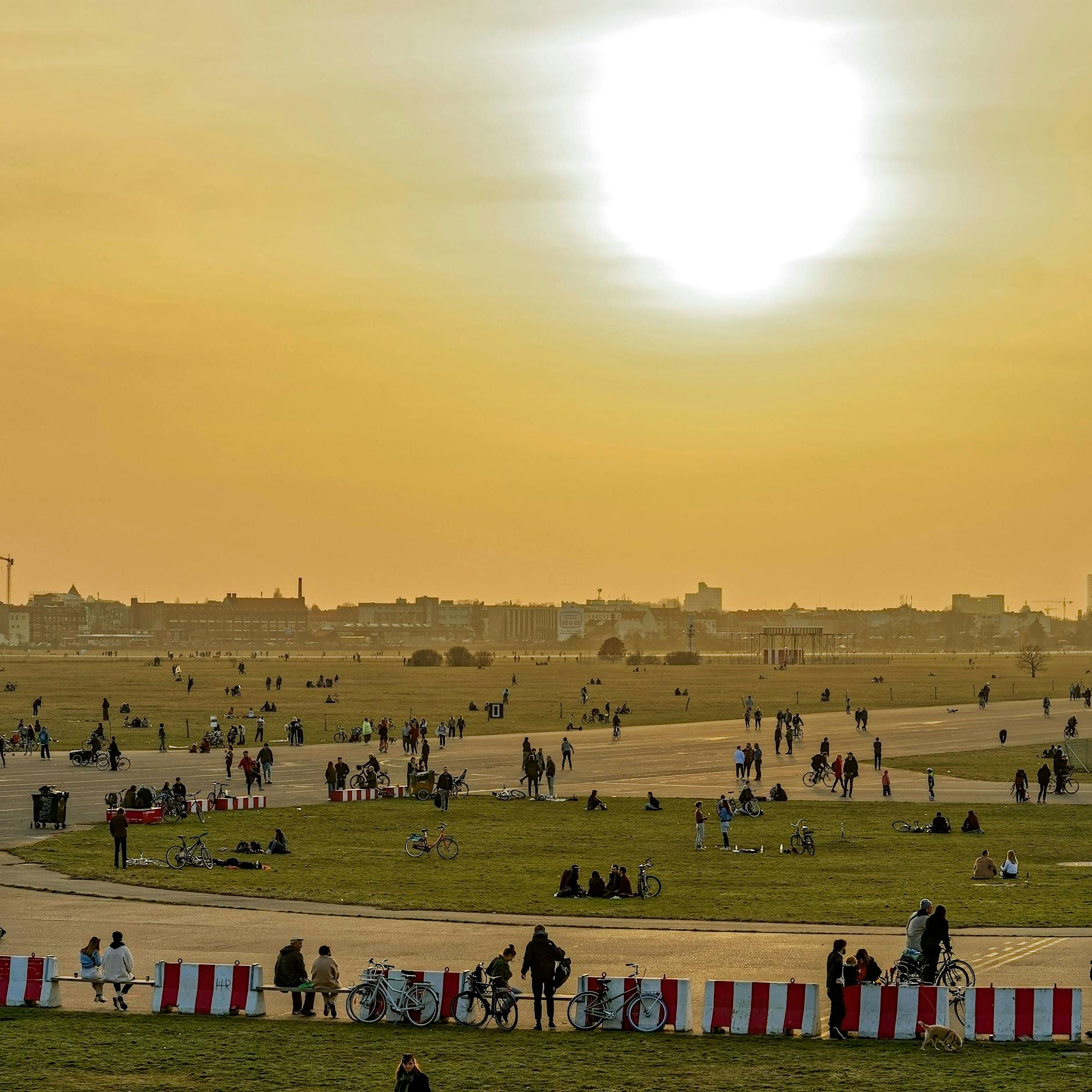 Tempelhofer Feld: Mehrheit der Berliner will Teilbebauung