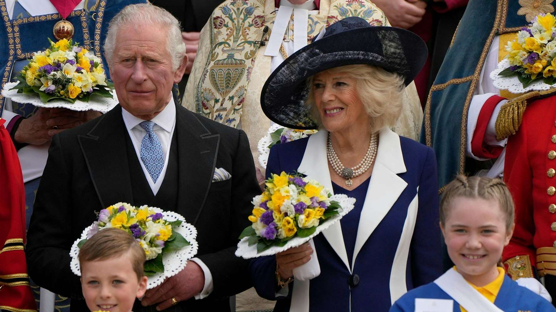 Prinz Charles und Herzogin Camilla haben die Queen beim Gottesdienst Royal Maundy am Gründonnerstag vertreten.
