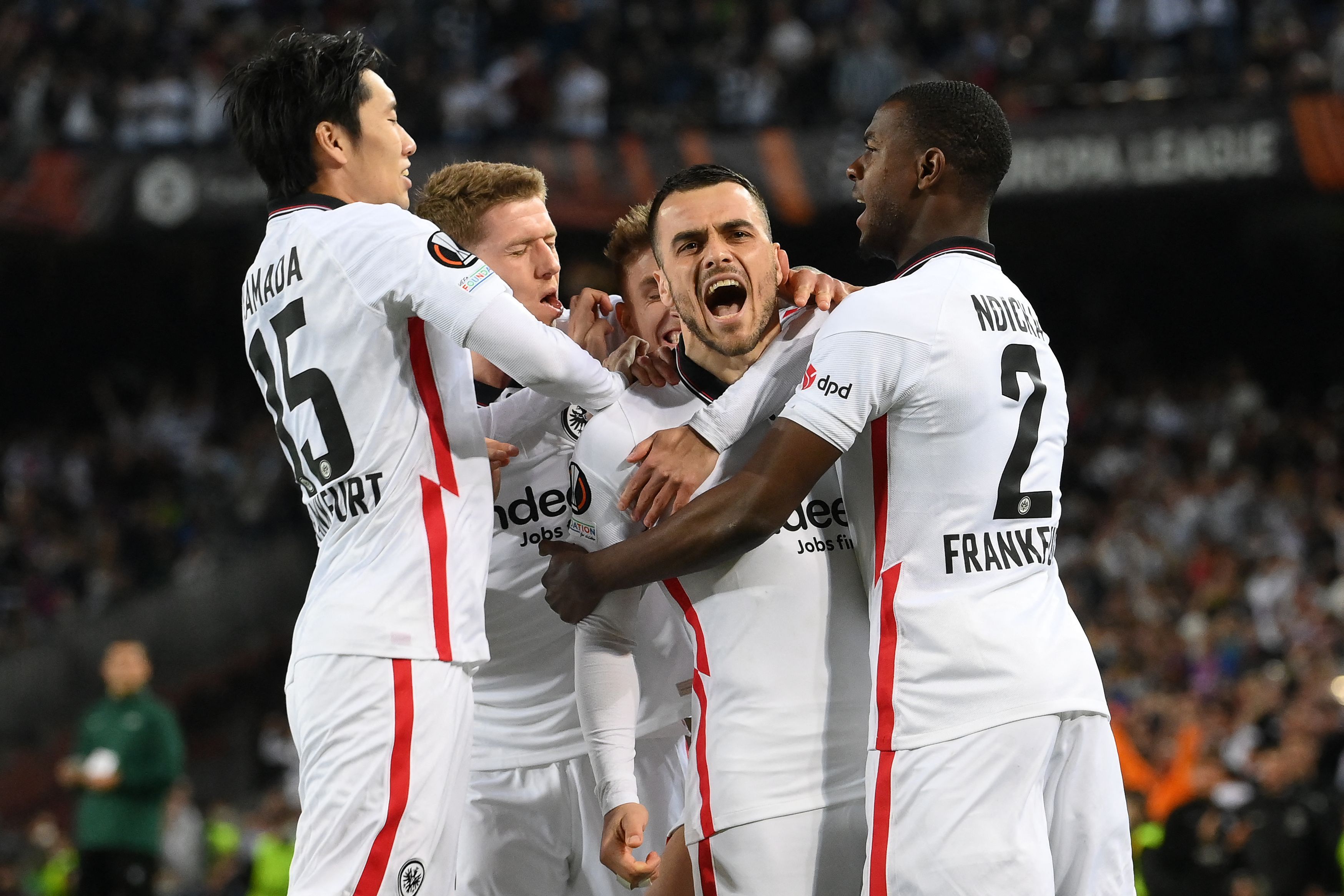 Image - 3:2-Sensation! Frankfurts Filip Kostic ballert FC Barcelona aus der Europa League