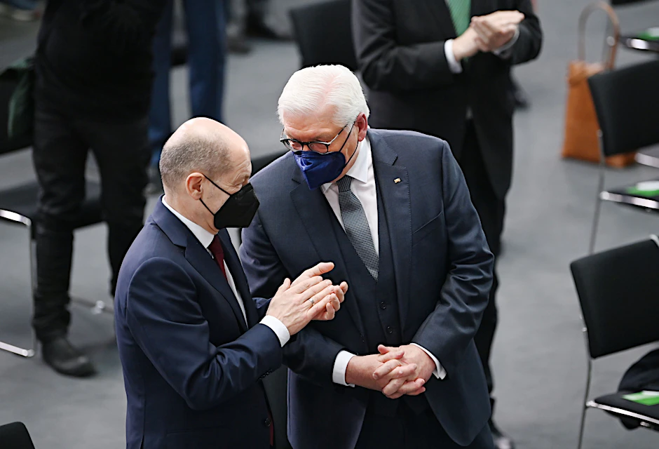 Olaf Scholz (l.) und Frank-Walter Steinmeier (r.)