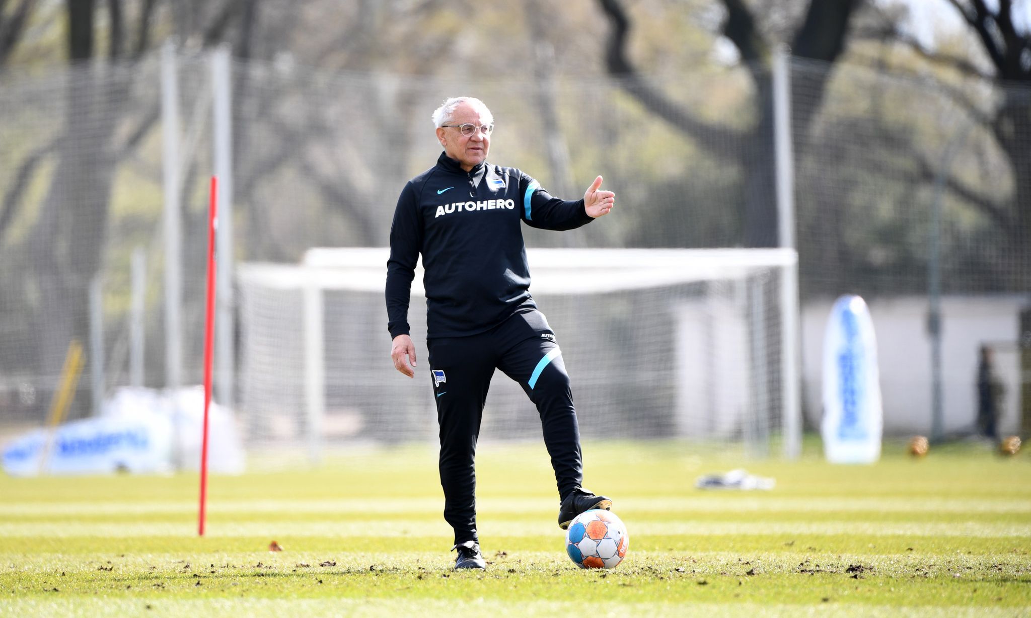 Image - Psychokniff oder Eigentor? Hertha-Trainer Felix Magath provoziert Gegner Augsburg
