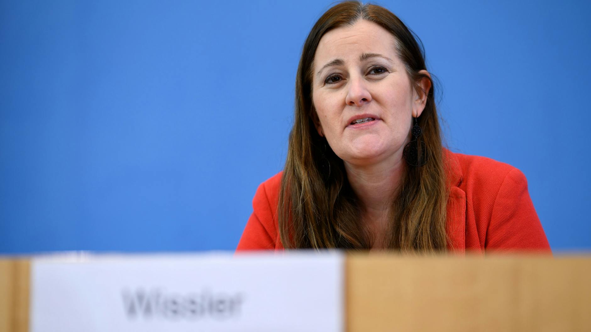 Janine Wissler wurde von einer Betroffenen frühzeitig über die Vorfälle in der Partei informiert.