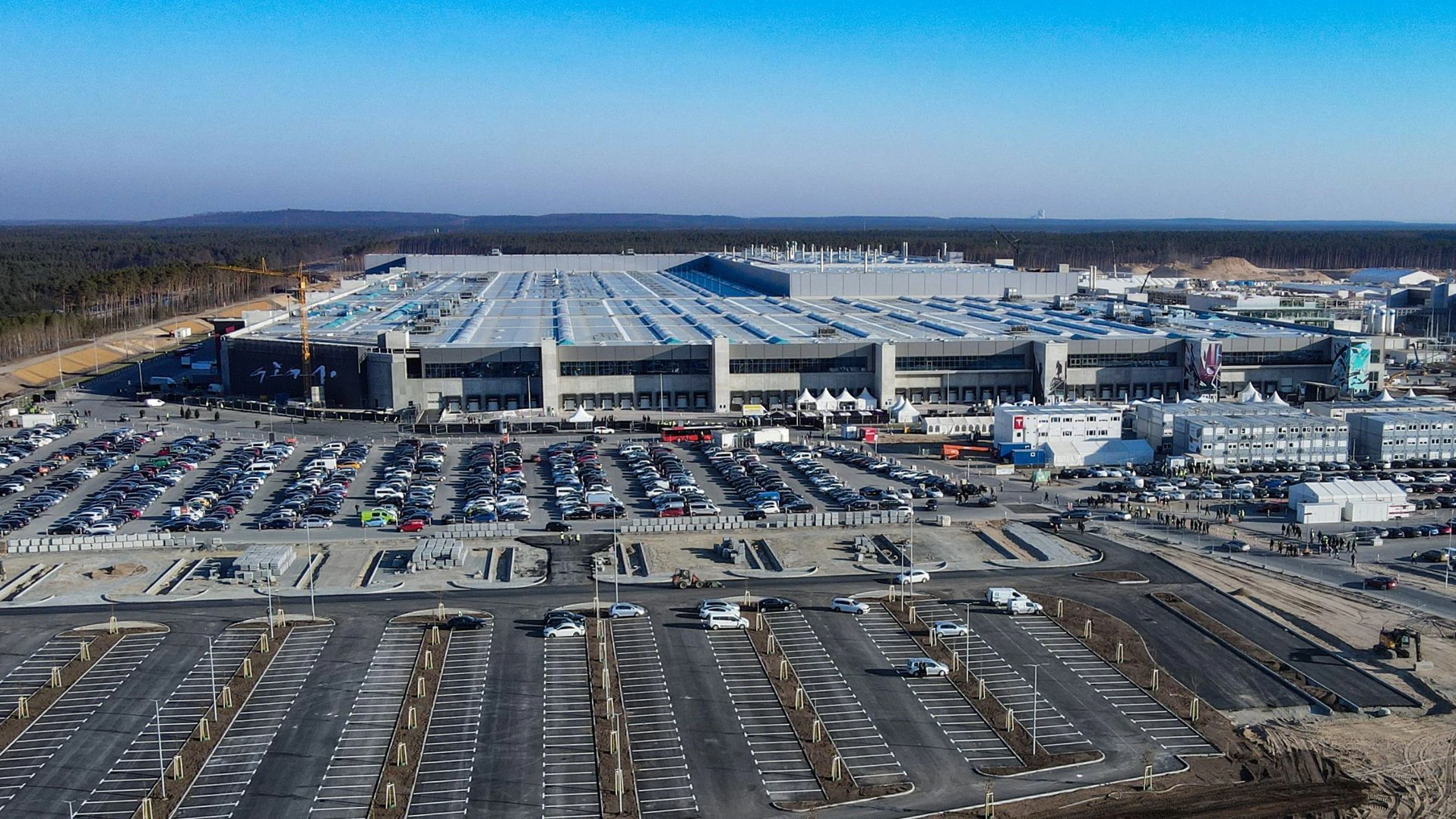 Das neue Werk der Tesla-Fabrik Berlin Brandenburg. Auch der Wasserverbrauch hier ist gedeckelt.