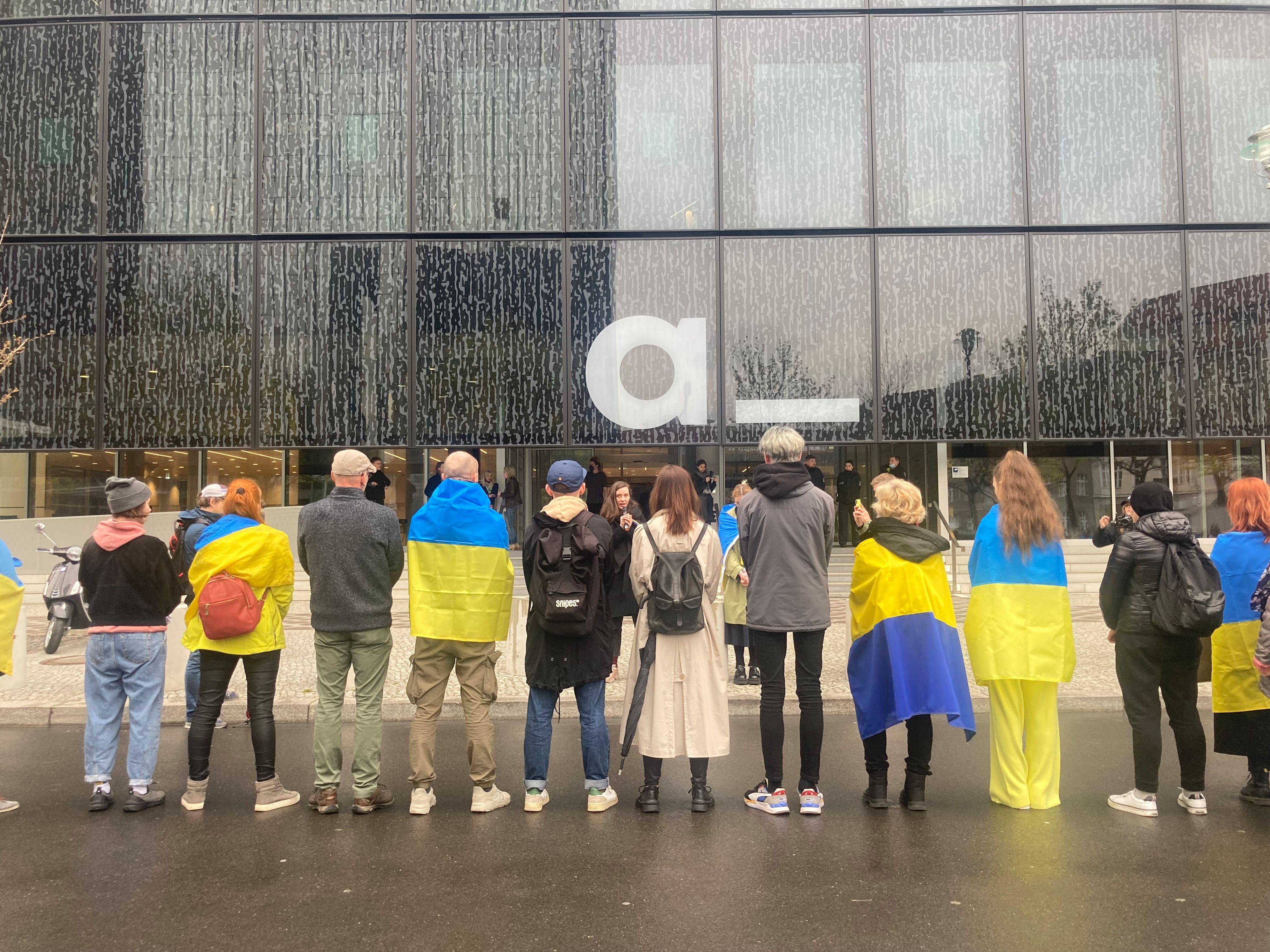 Image - „Ex-Propaganda gibt es nicht“: Ukrainer protestieren gegen neue Welt-Kolumnistin