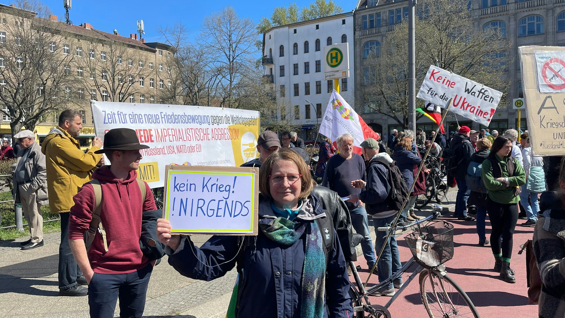 Almut W. findet die Polarisierung der Gesellschaft schlimm.