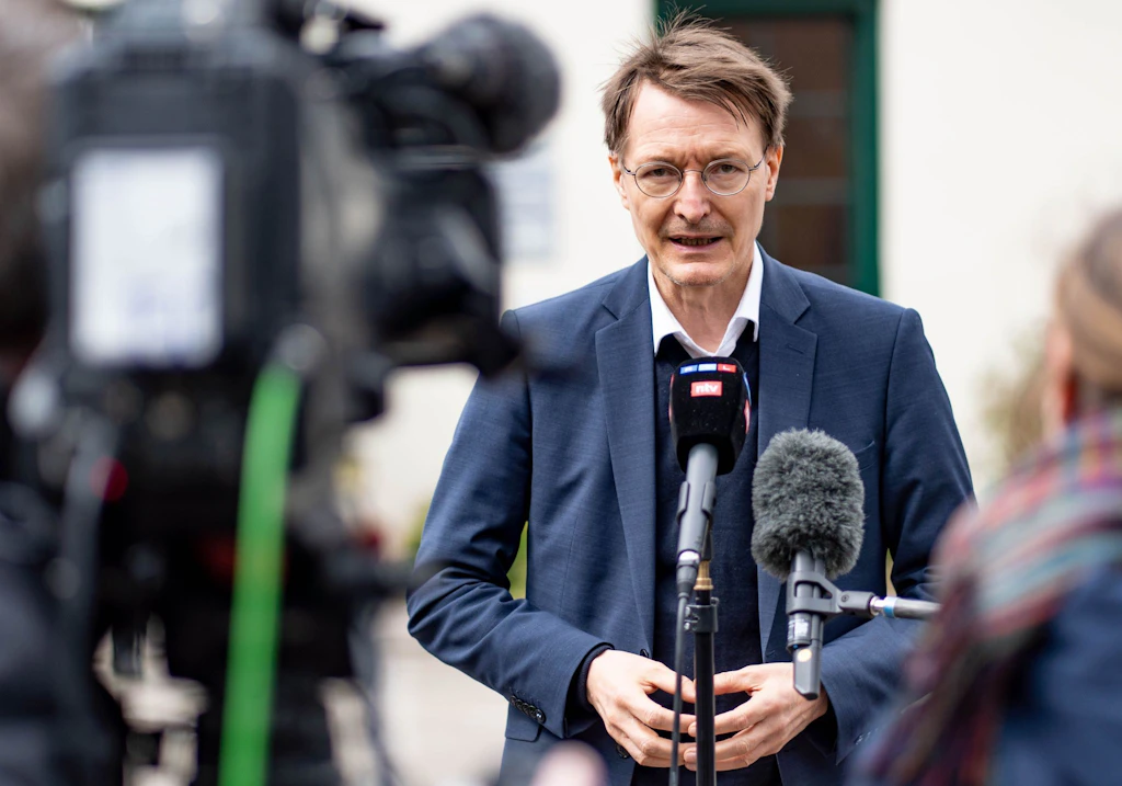Karl Lauterbach warnt vor „Killervarianten“