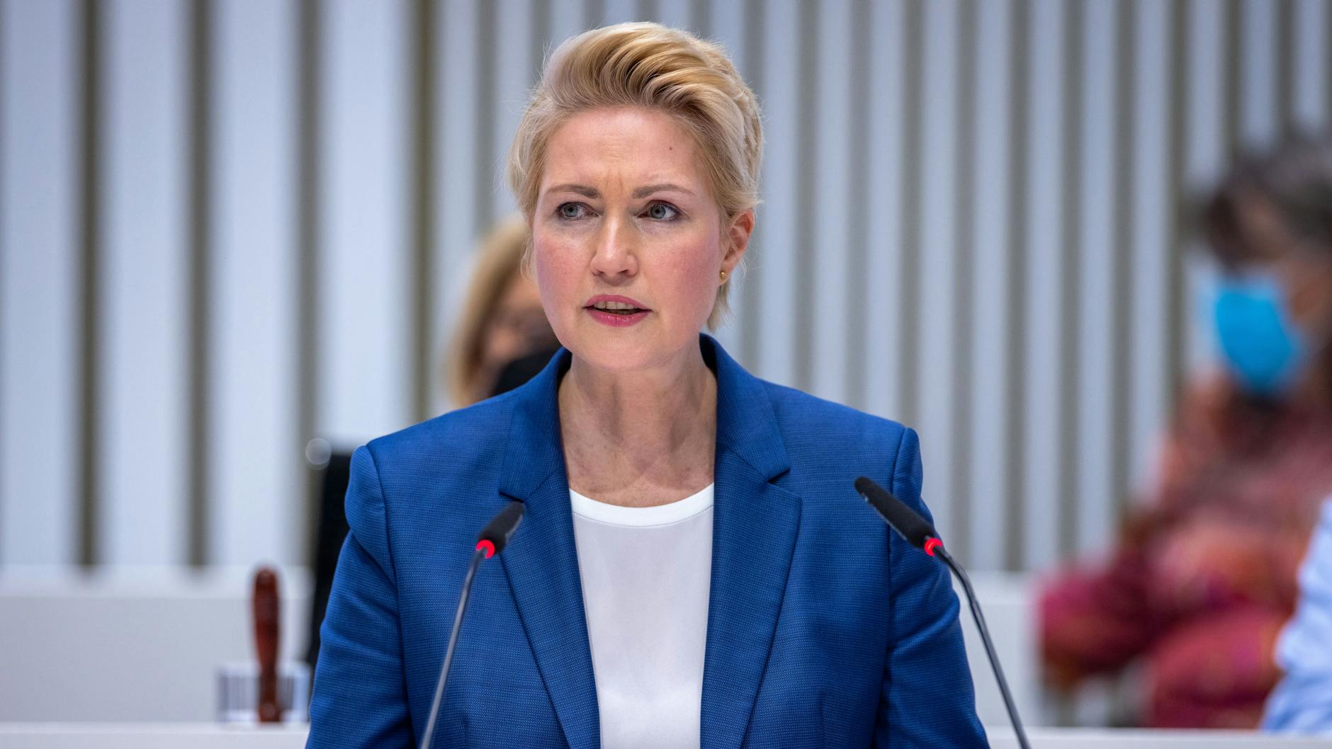 Mecklenburg-Vorpommern, Schwerin: Manuela Schwesig (SPD), Ministerpräsidentin von Mecklenburg-Vorpommern, gibt im Landtag ihre Regierungserklärung ab.