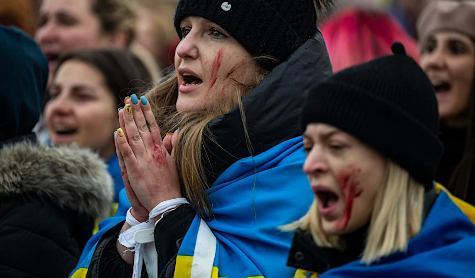 Ukrainische Aktivisten fordern ein Gas-Embargo.