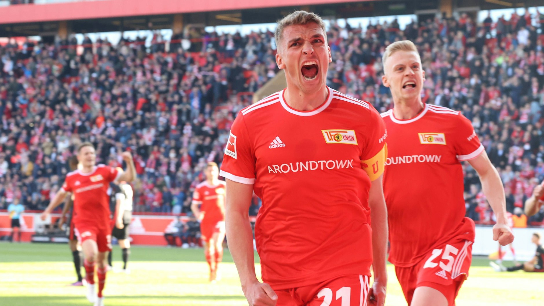 Grischa Prömel traf für den 1. FC Union wunderschön gegen Eintracht Frankfurt&nbsp;– und feierte sein bereits sechstes Saisontor ausgelassen mit den Fans.