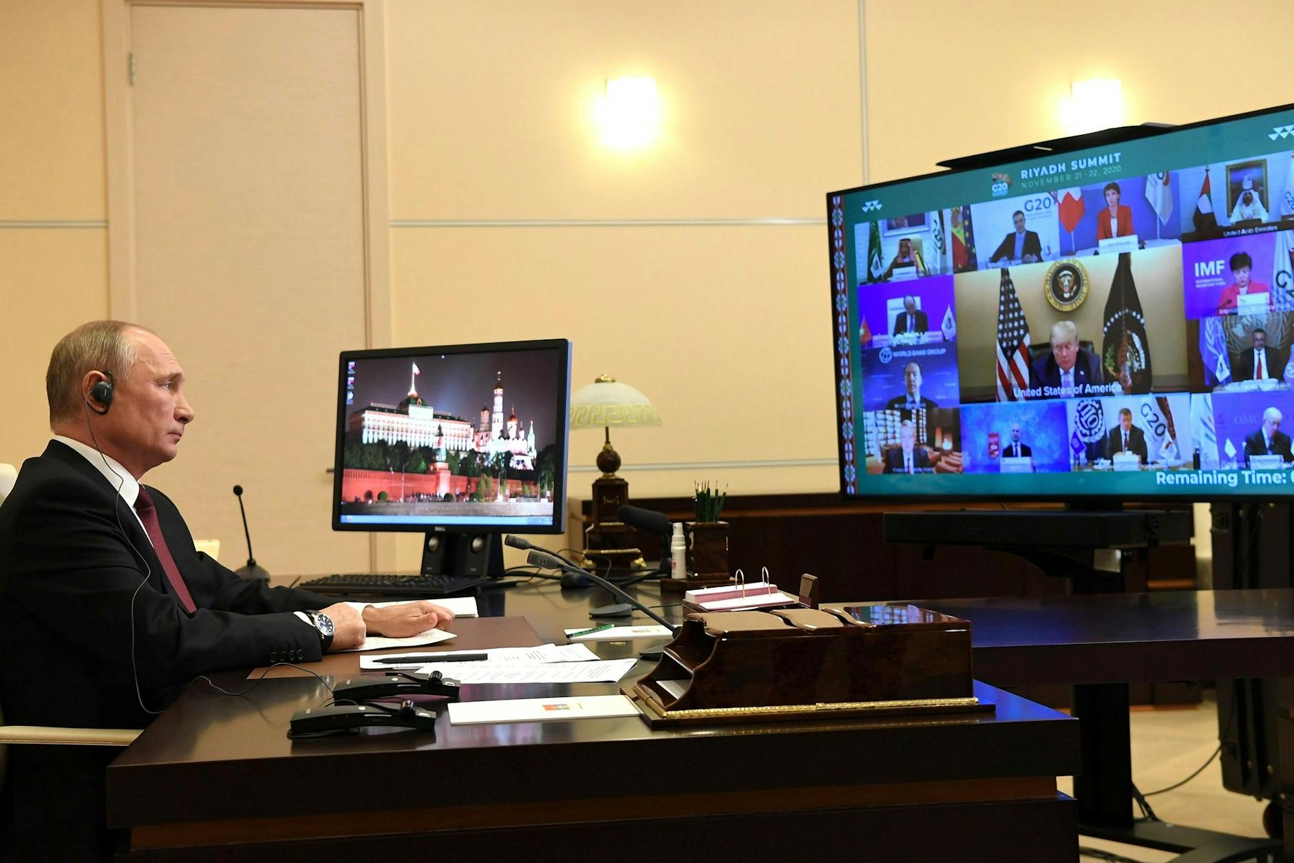 Wladimir Putin im Herbst 2020. Er schaltete sich zum G20-Gipfel dazu.