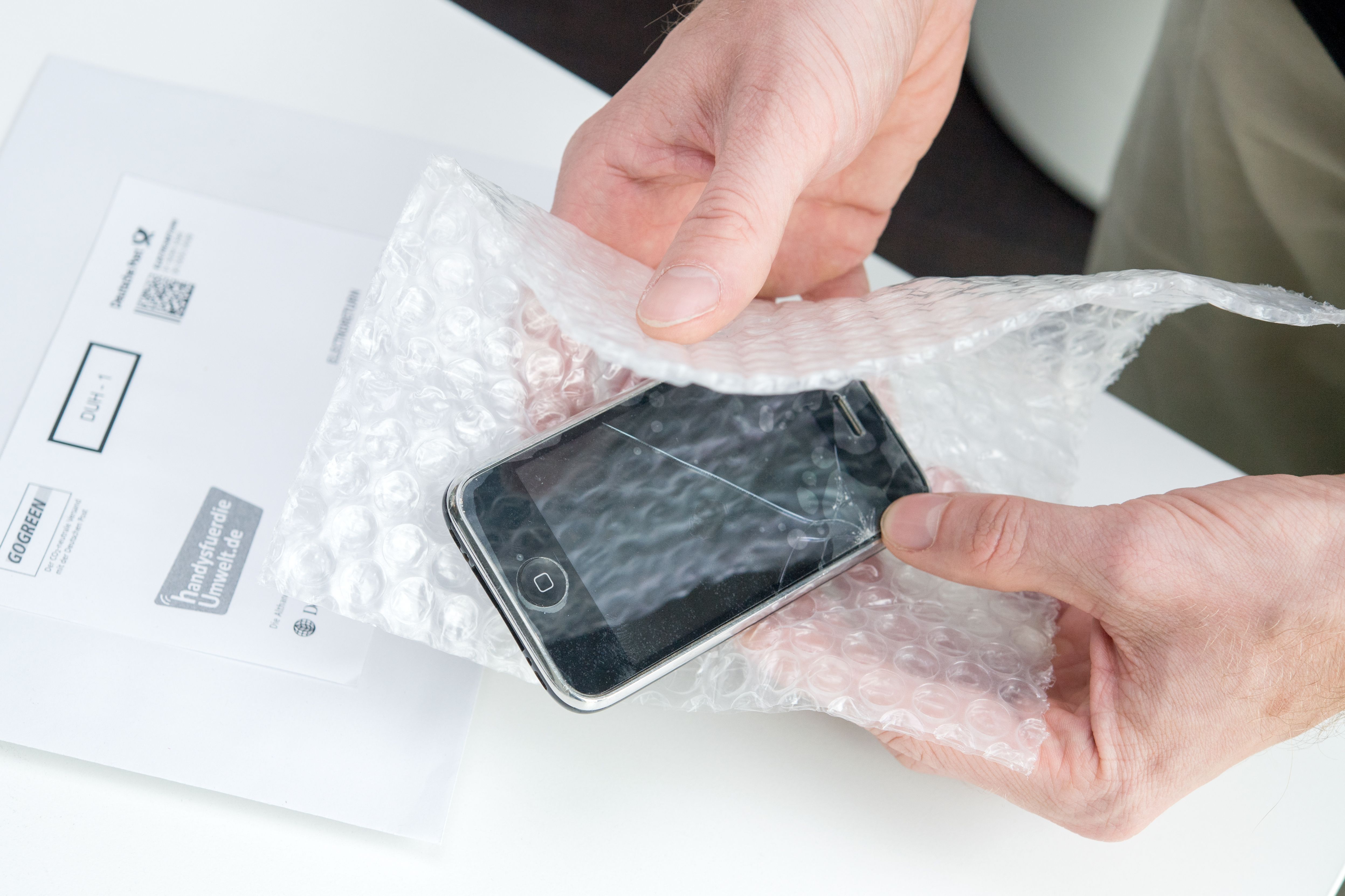 Handy kaputt? Genialer Trick: So entsorgen Sie Ihre Smartphones richtig! Wetten, dass Sie DAS nicht wussten?