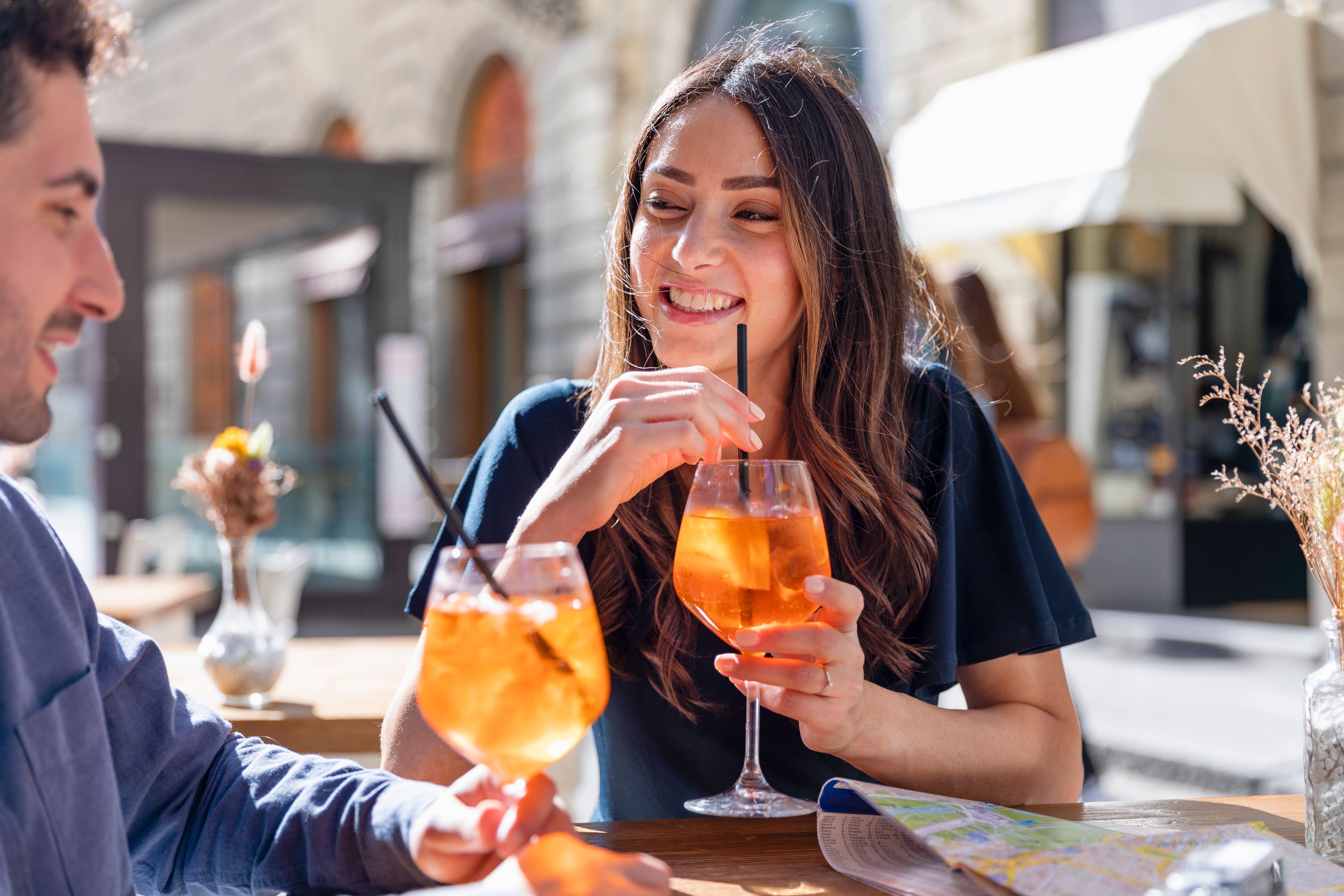 Schluss mit Dry January! So geht das Rezept für den perfekten Aperol Spritz
