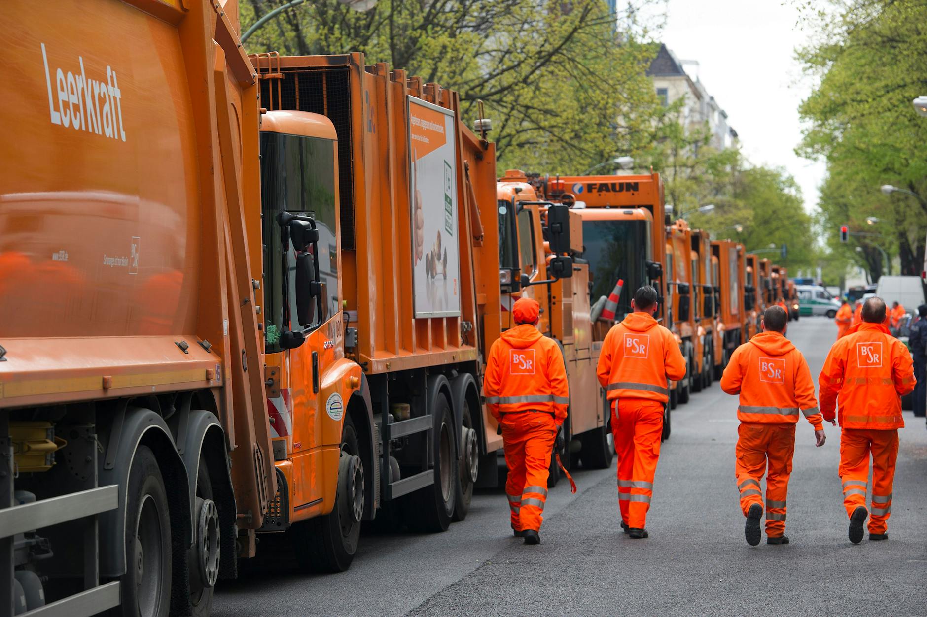 Mitarbeiter der Berliner Stadtreinigung (BSR) sind kommende Woche zum Warnstreik aufgerufen.